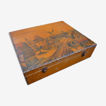 Large wooden box / case Alsatian decoration, mid-twentieth century