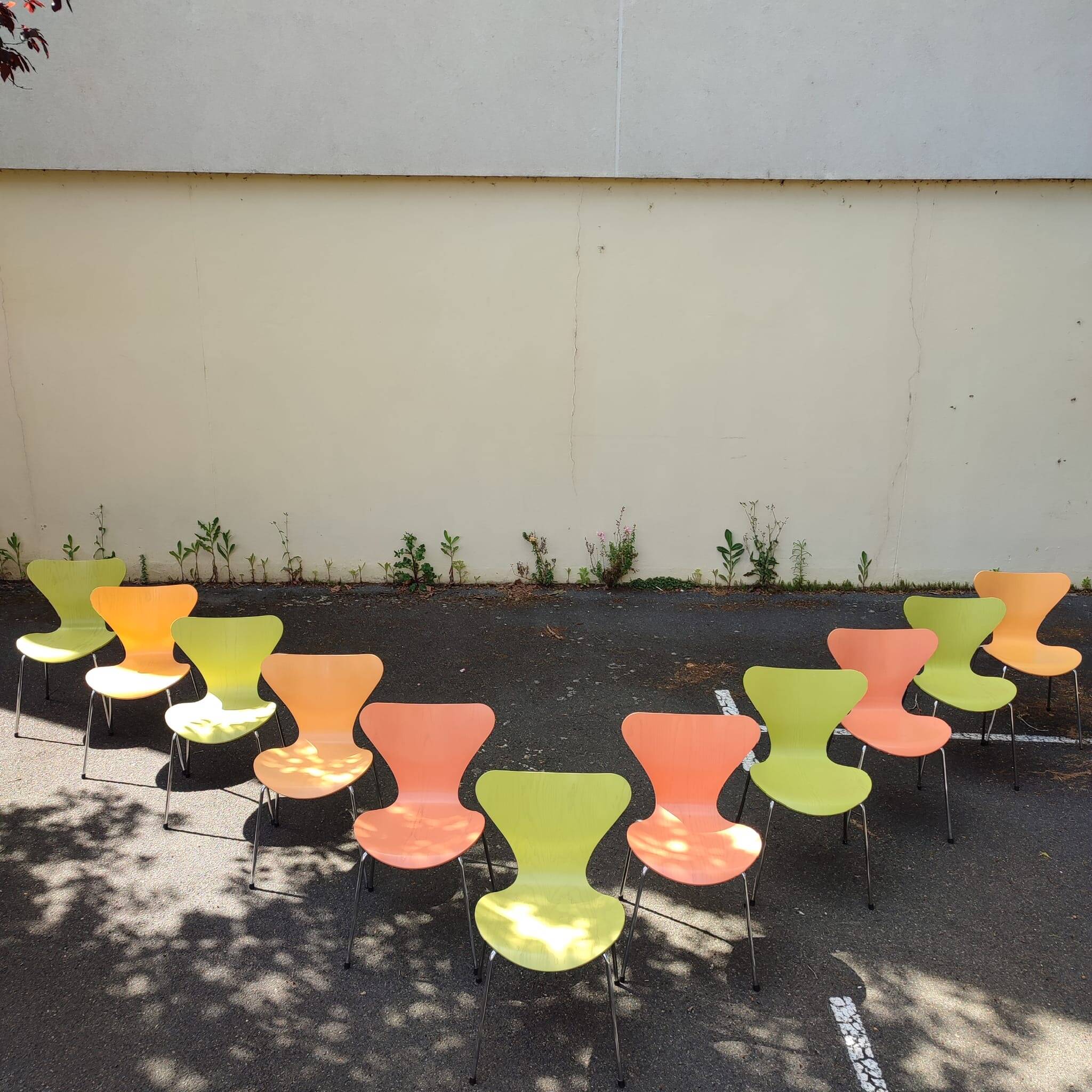 Set of Series 7 chairs by Arne Jacobsen for Fritz Hansen