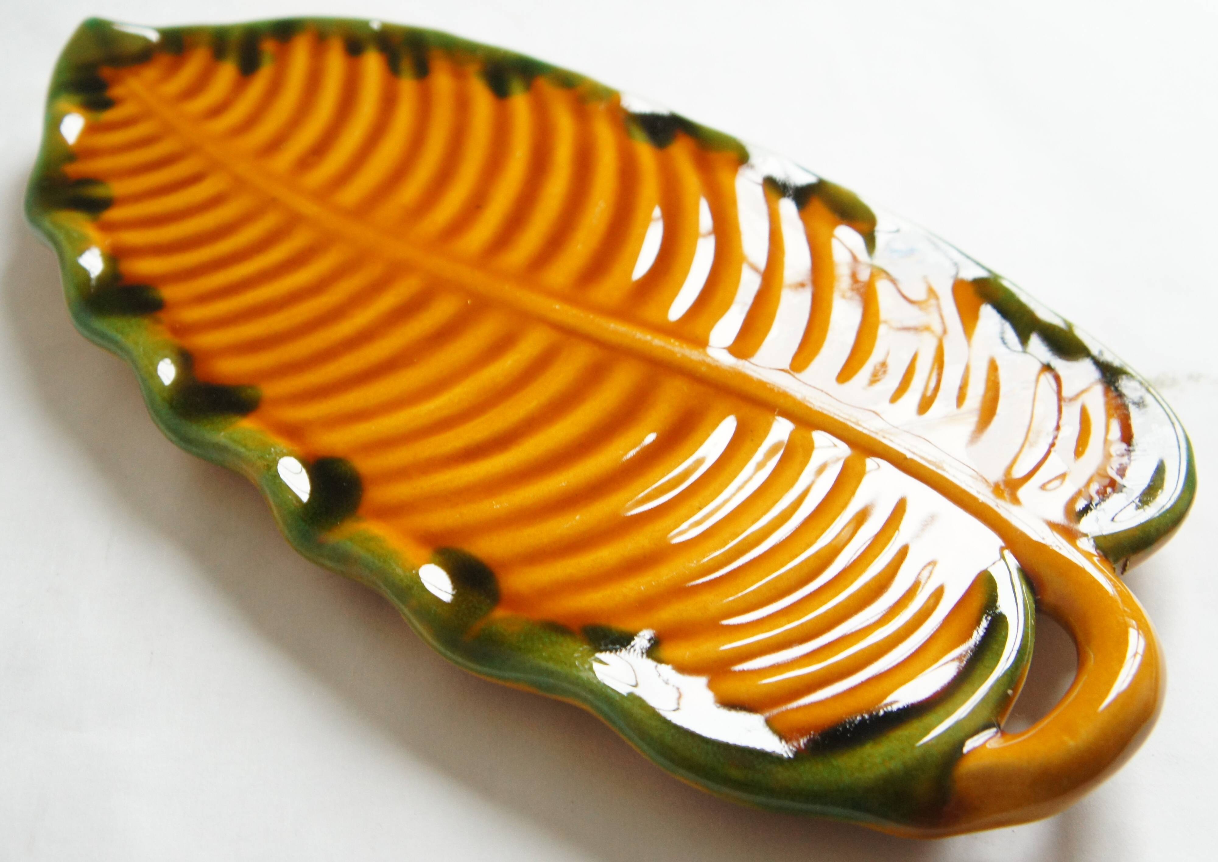 Hélène Ugo ceramic leaf tray, Vallauris