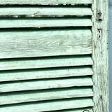 Old wood volet mint color