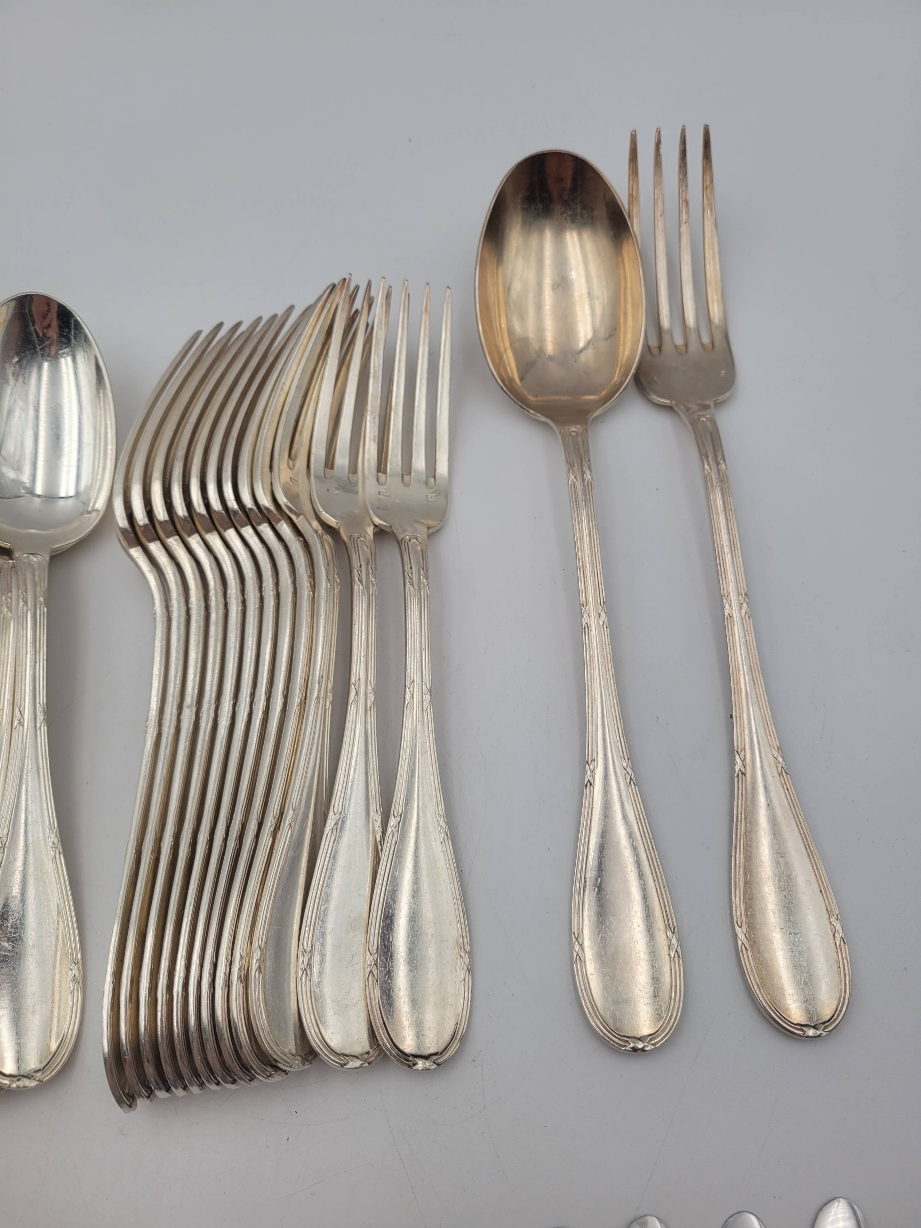 Ravinet d'Enfer silver plated cutlery set 38 pieces