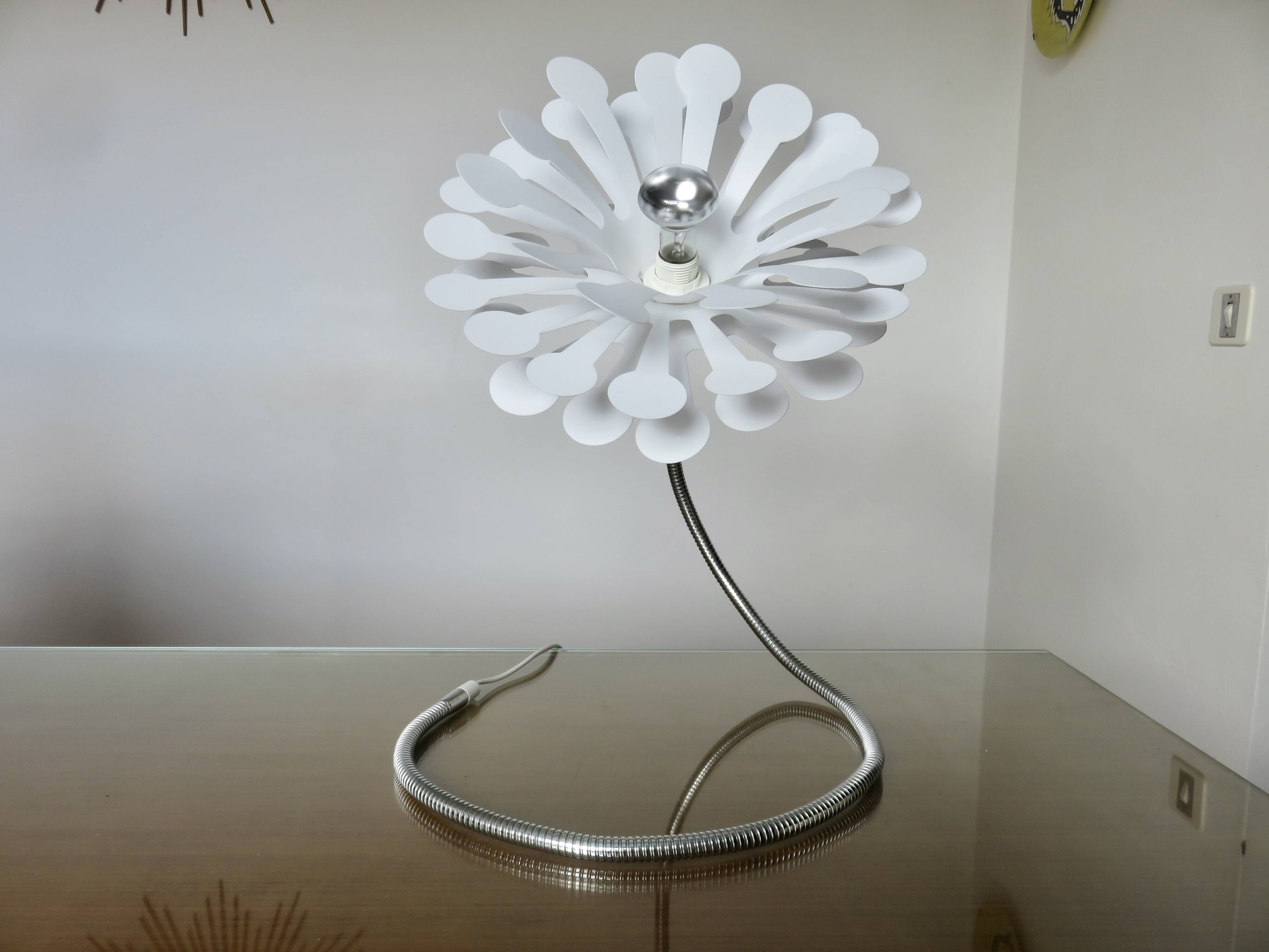 "flower" lamp space age, rockabilly, vintage, 80s-90s