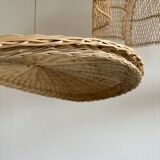 Rattan suspension or shade in the shape of a braided undulating circular tray d:80