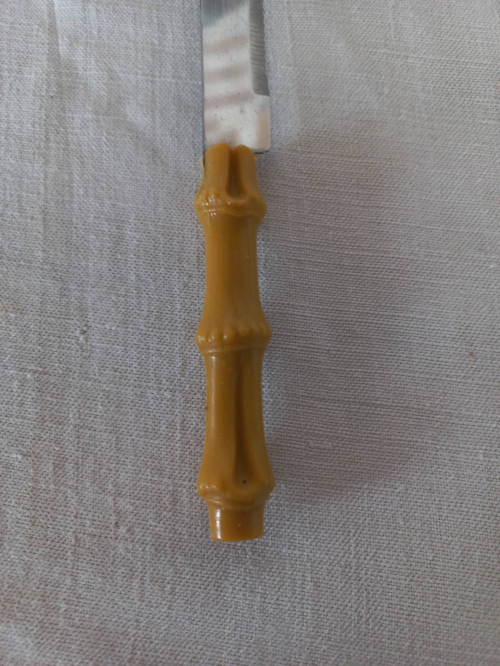 Set of 7 vintage knives
