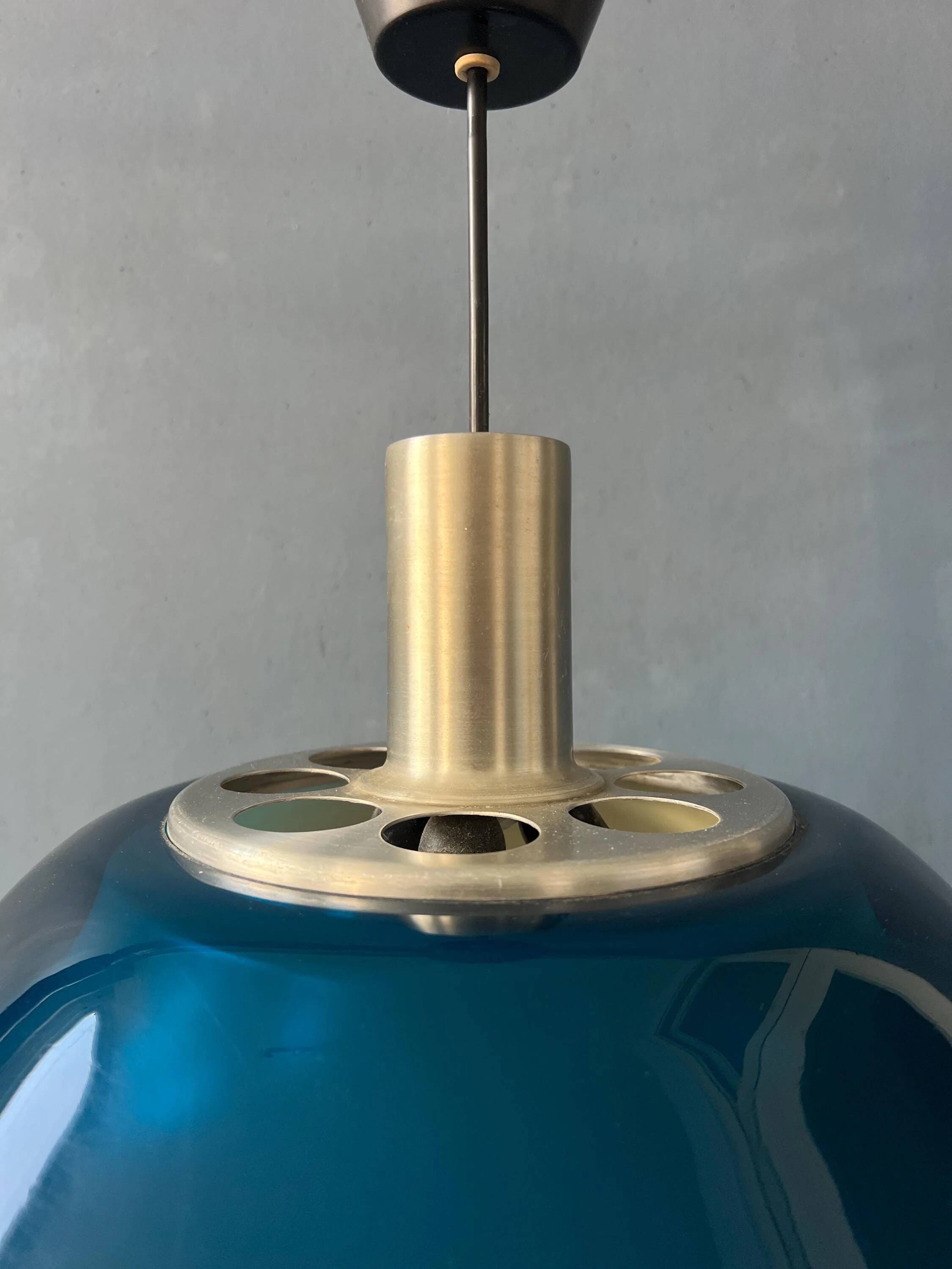 Suspension Space Age UFO blue flying saucer