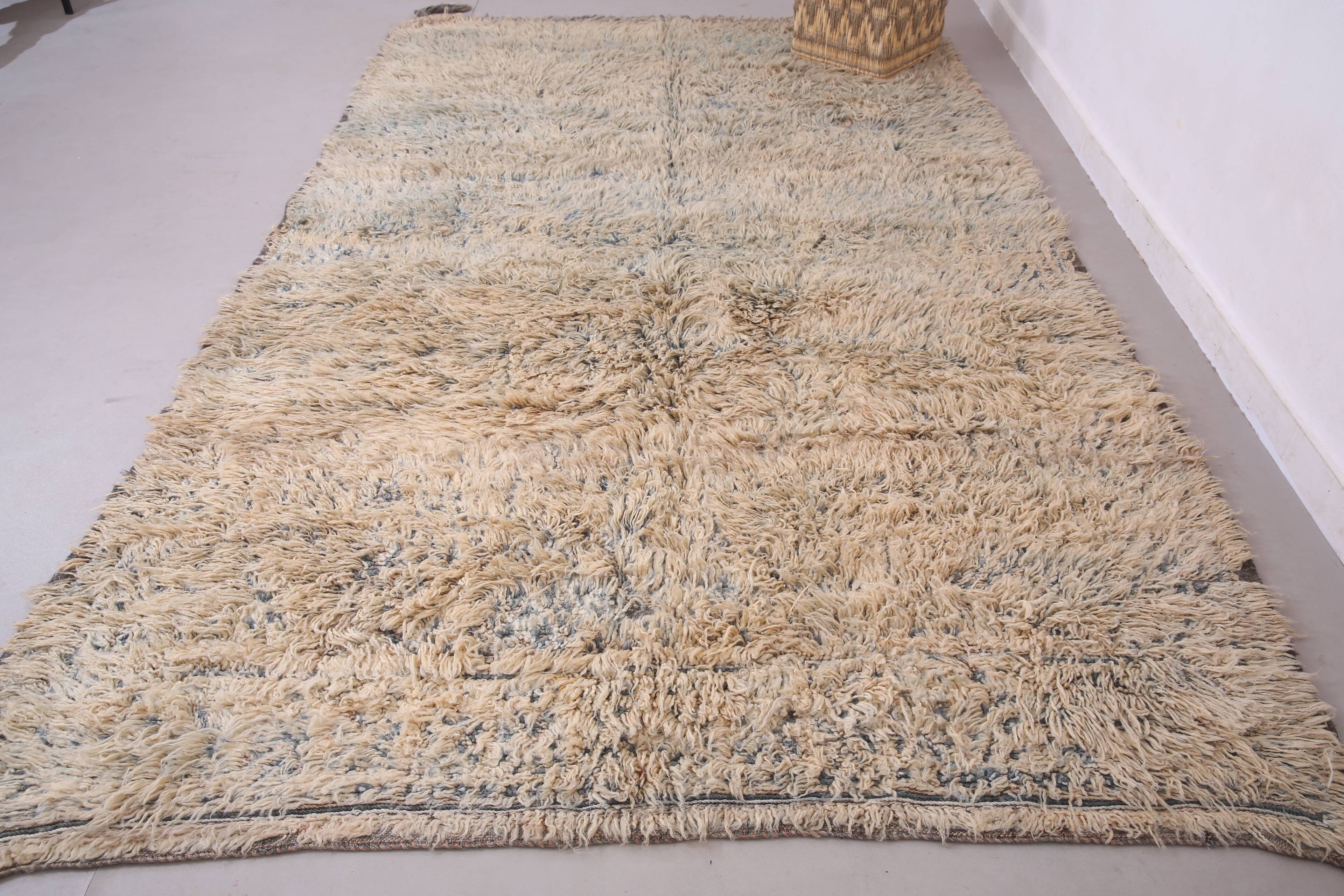 Shag Vintage Moroccan Rug 202 x 325 cm - Berber Wool Rug - Handmade Rug