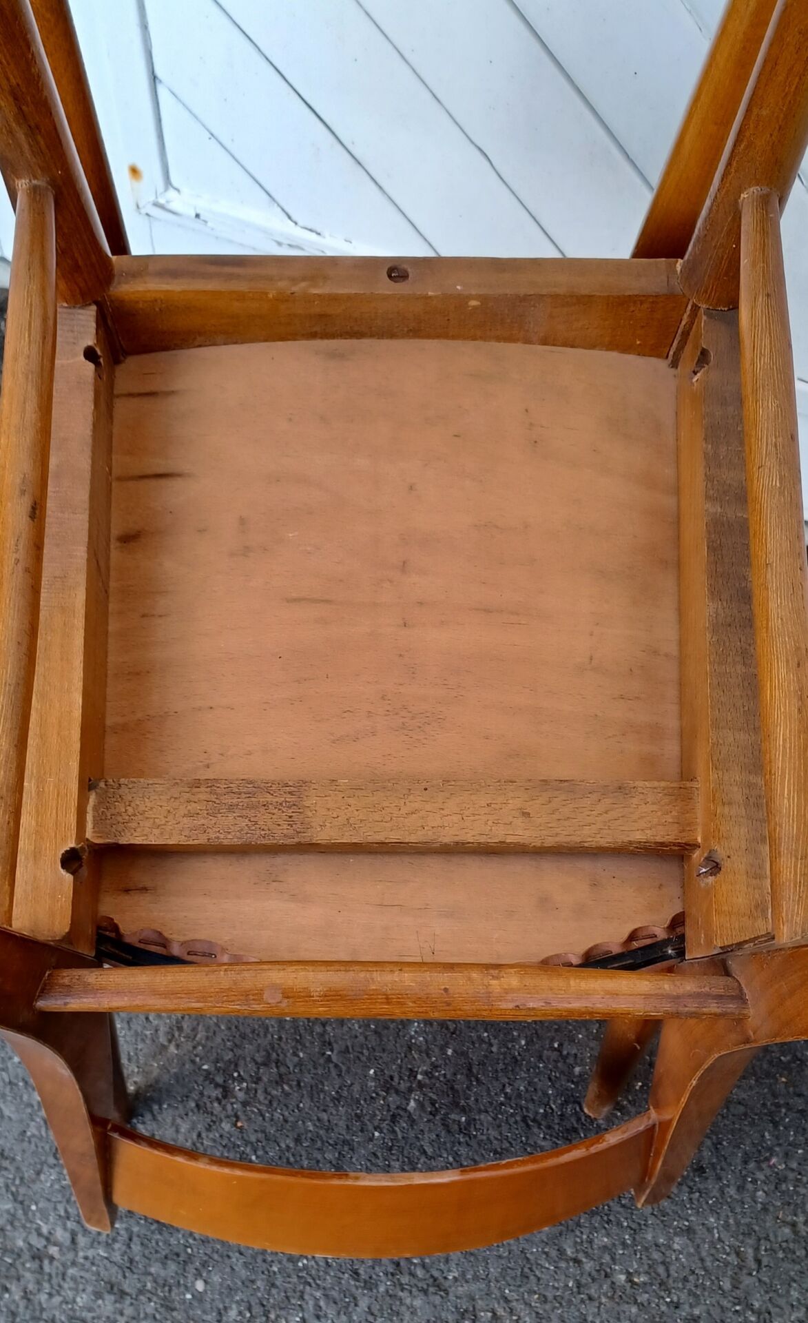 Paire de chaises en hêtre des années 50
