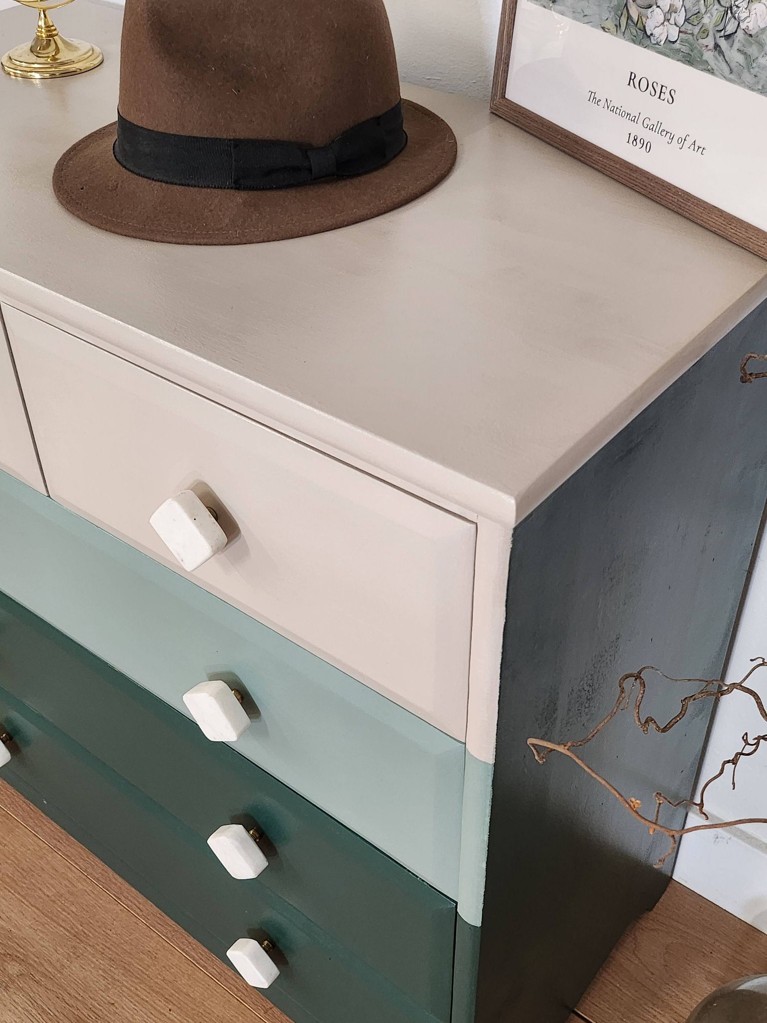Spring commode 3 colours