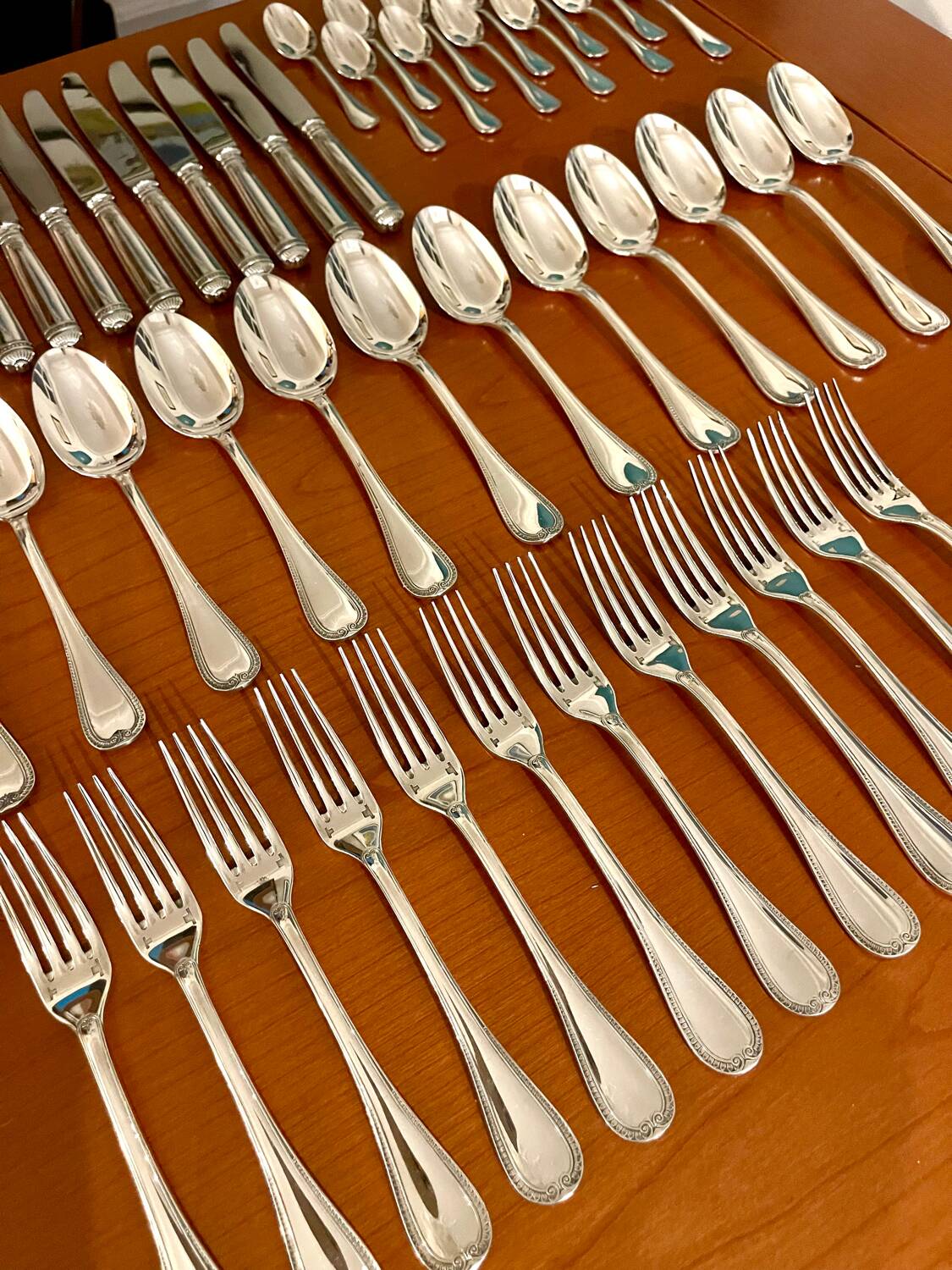 Christofle malmaison ménagère 49 pièces état proche du neuf