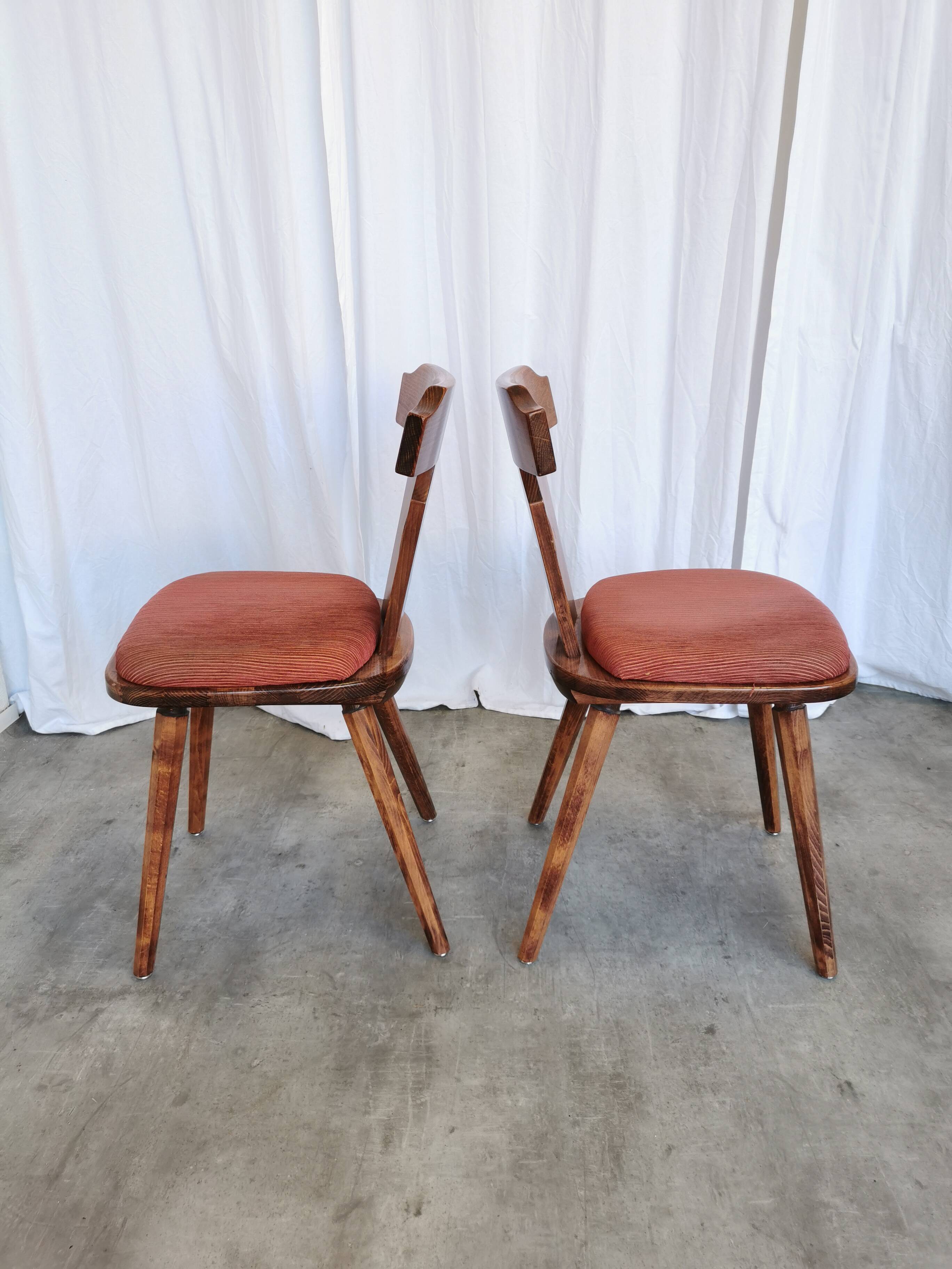 Ensemble de 2 chaises de salle à manger vintage tyroliennes en bois, style ferme autrichienne alpine