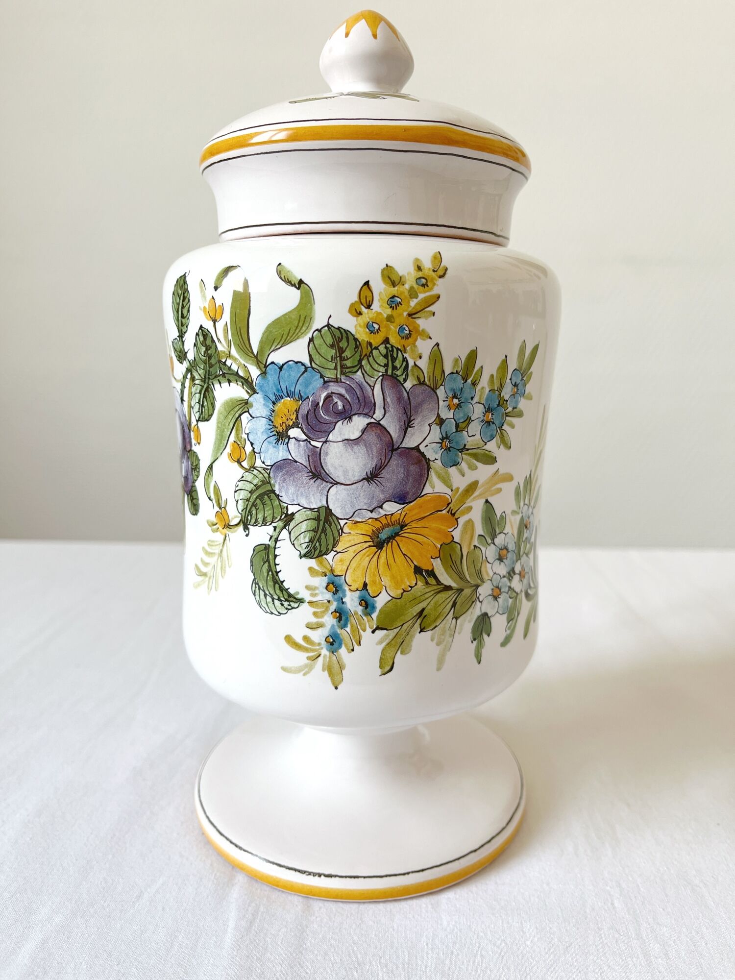 Apothecary pot Rhubarbe signed Lallier earthenware of art of Moustiers