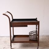 Serving art deco tork