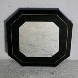 Miroir années 70, bois laqué noir, liseret  laiton. Octogonal