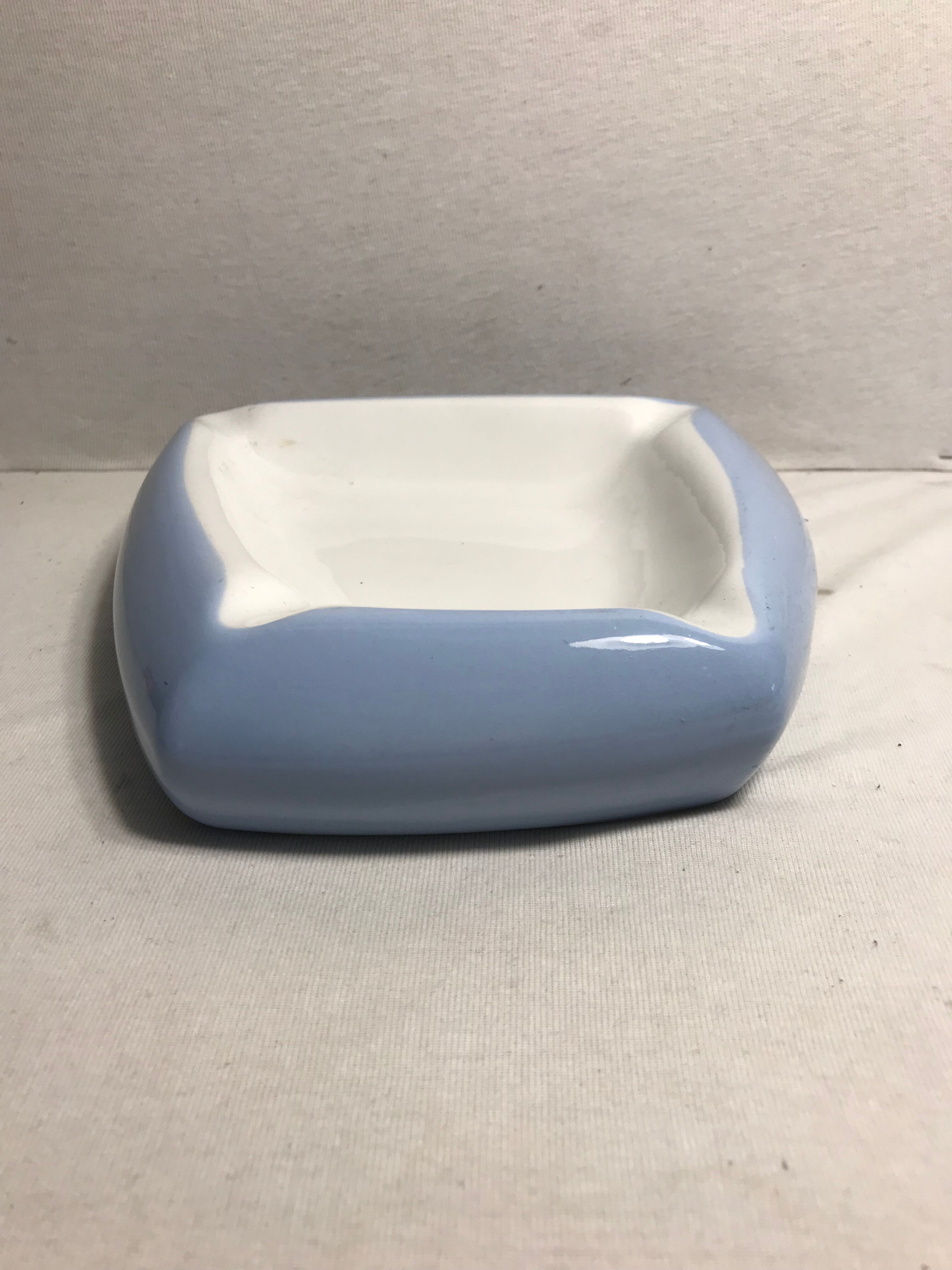 Old ashtray ceramic glazed large model white & blue vintage