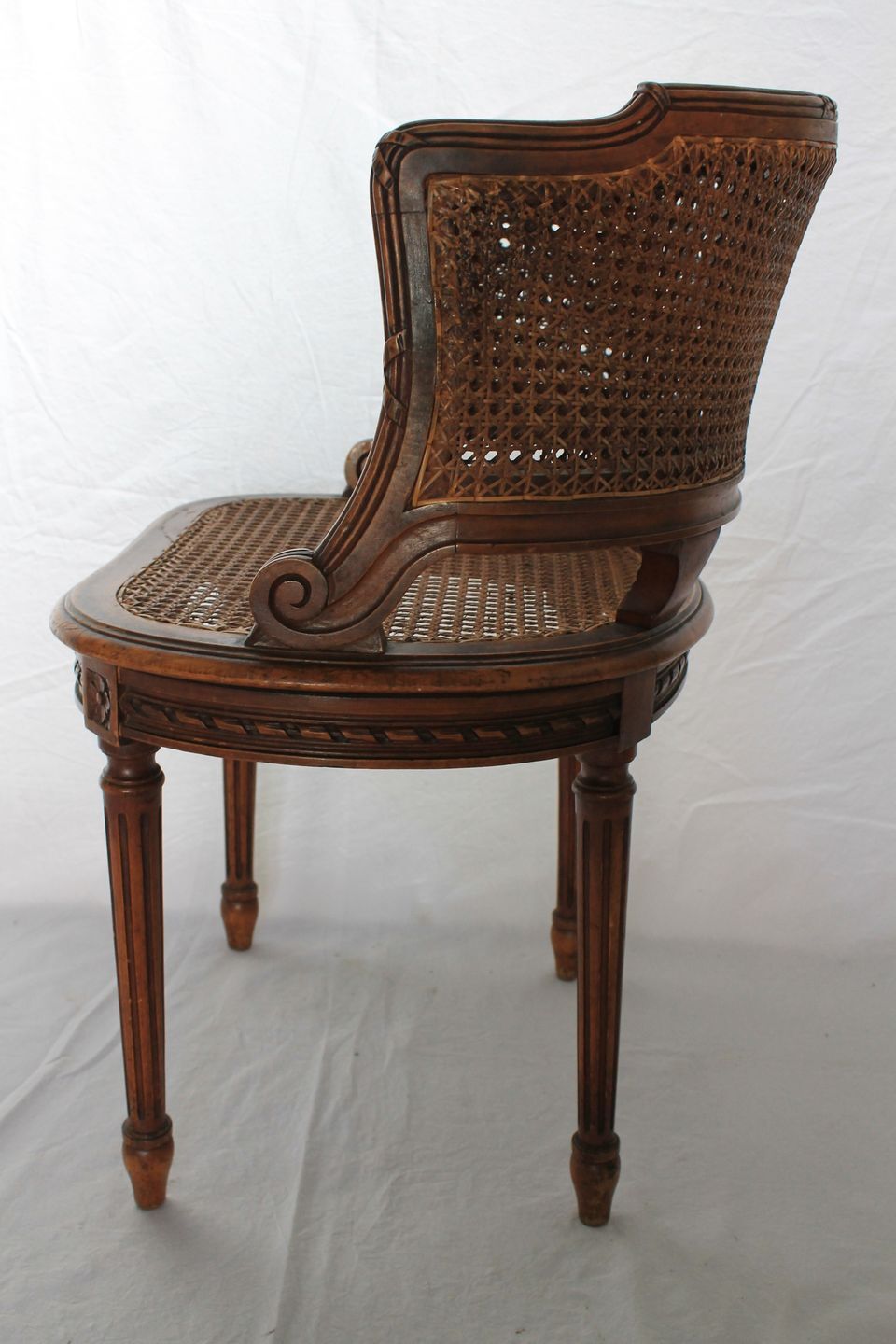 Louis XVI-style canne chair from the late 19th century