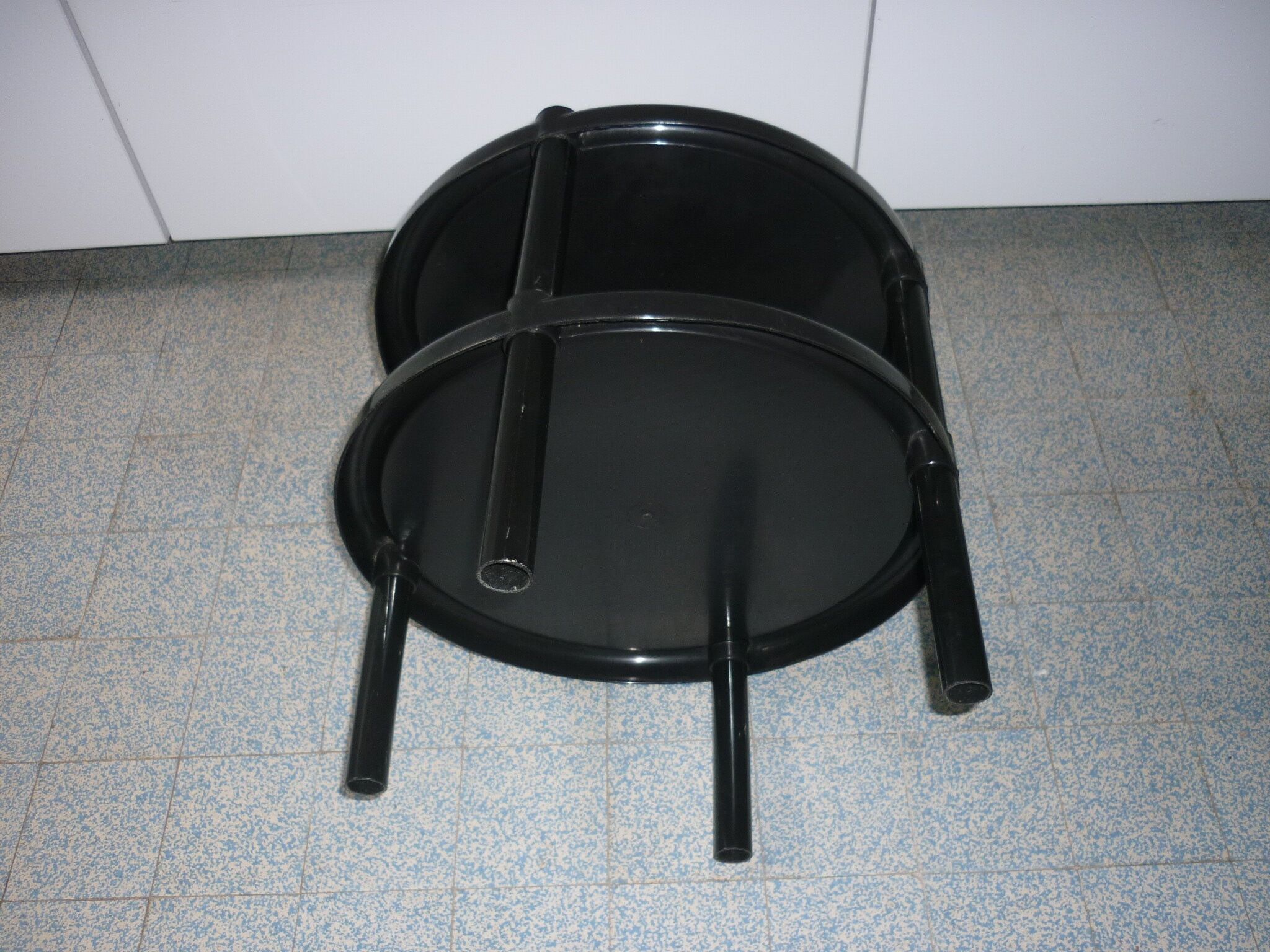 Table noire avec 2 plateaux, 1970