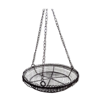 Hanging gardener
