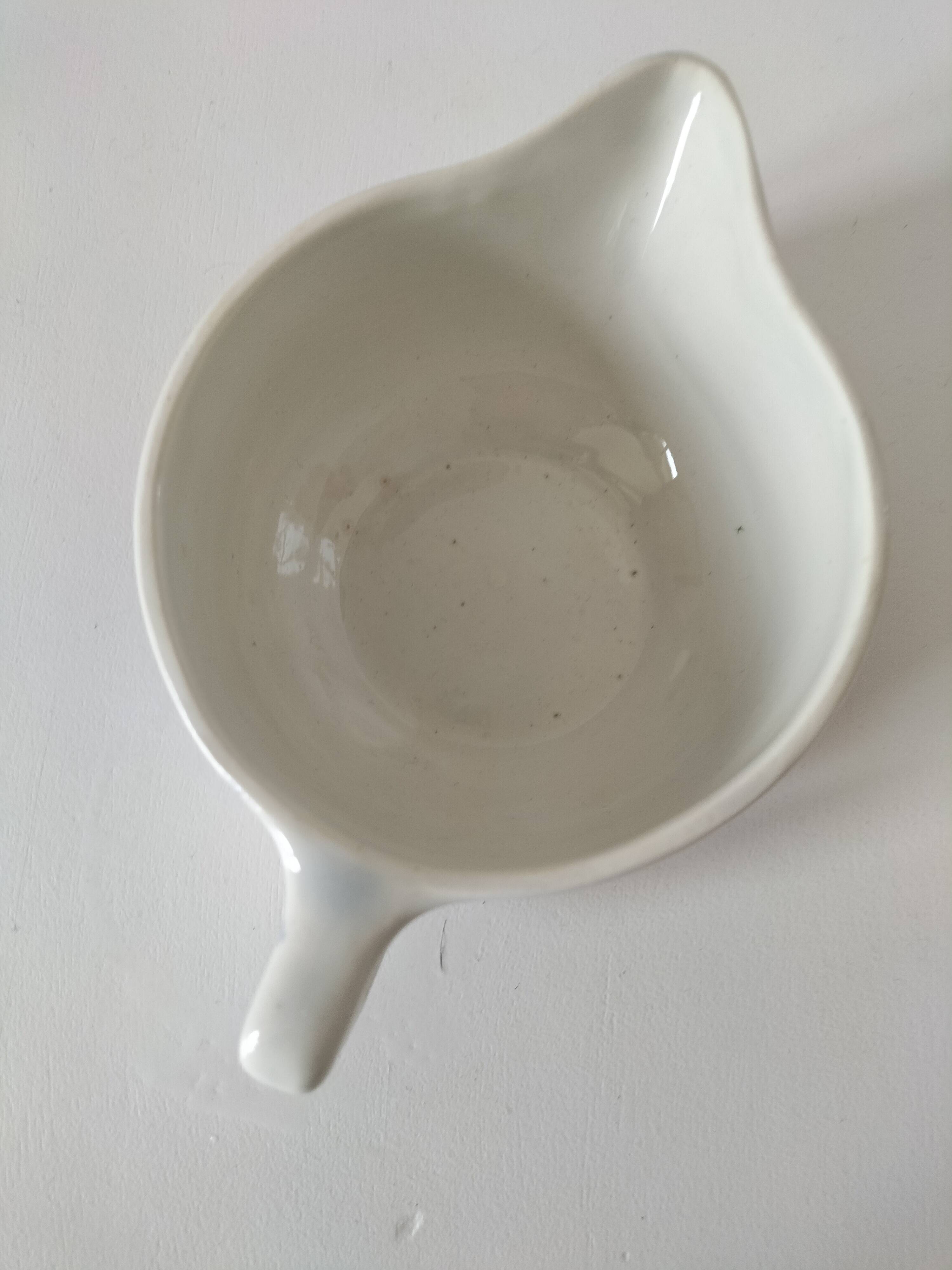 Antique Gien gravy boat – red & blue floral decoration – opaque porcelain