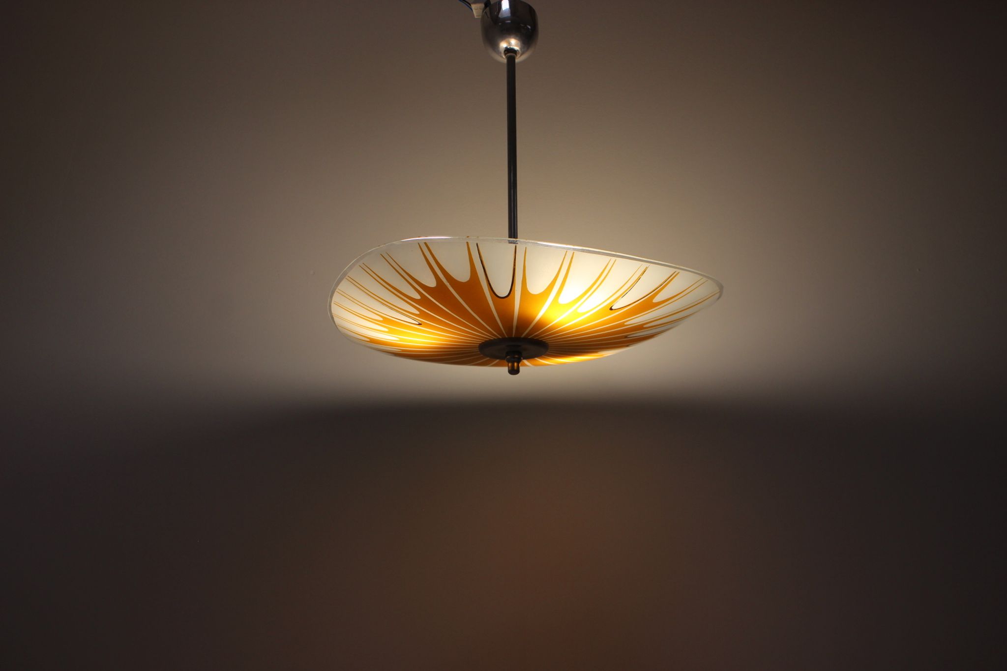Suspension par Napako, années 1960