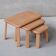 Ensemble de trois tables gigognes en chêne du milieu du siècle