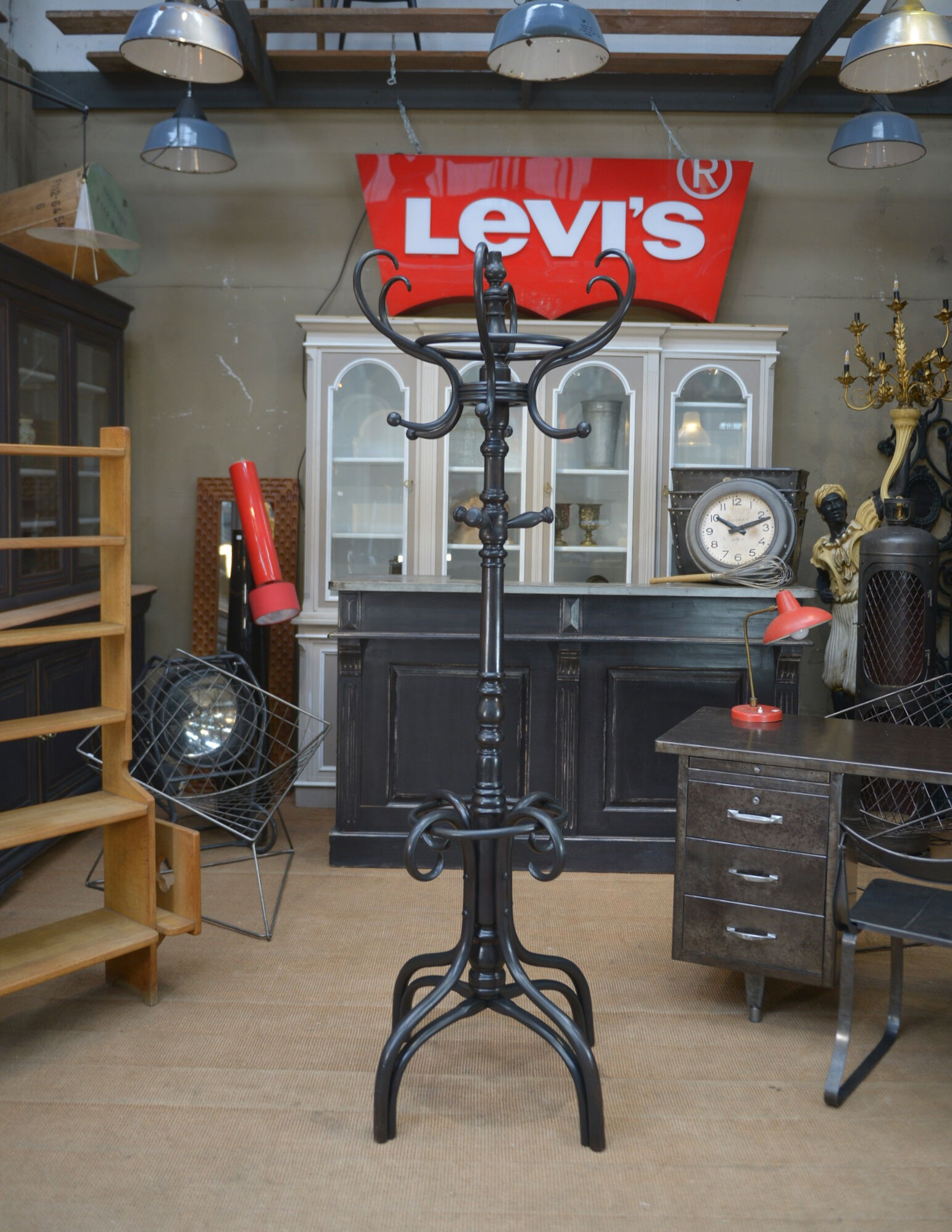 Old curved wooden parrot coat rack 1920
