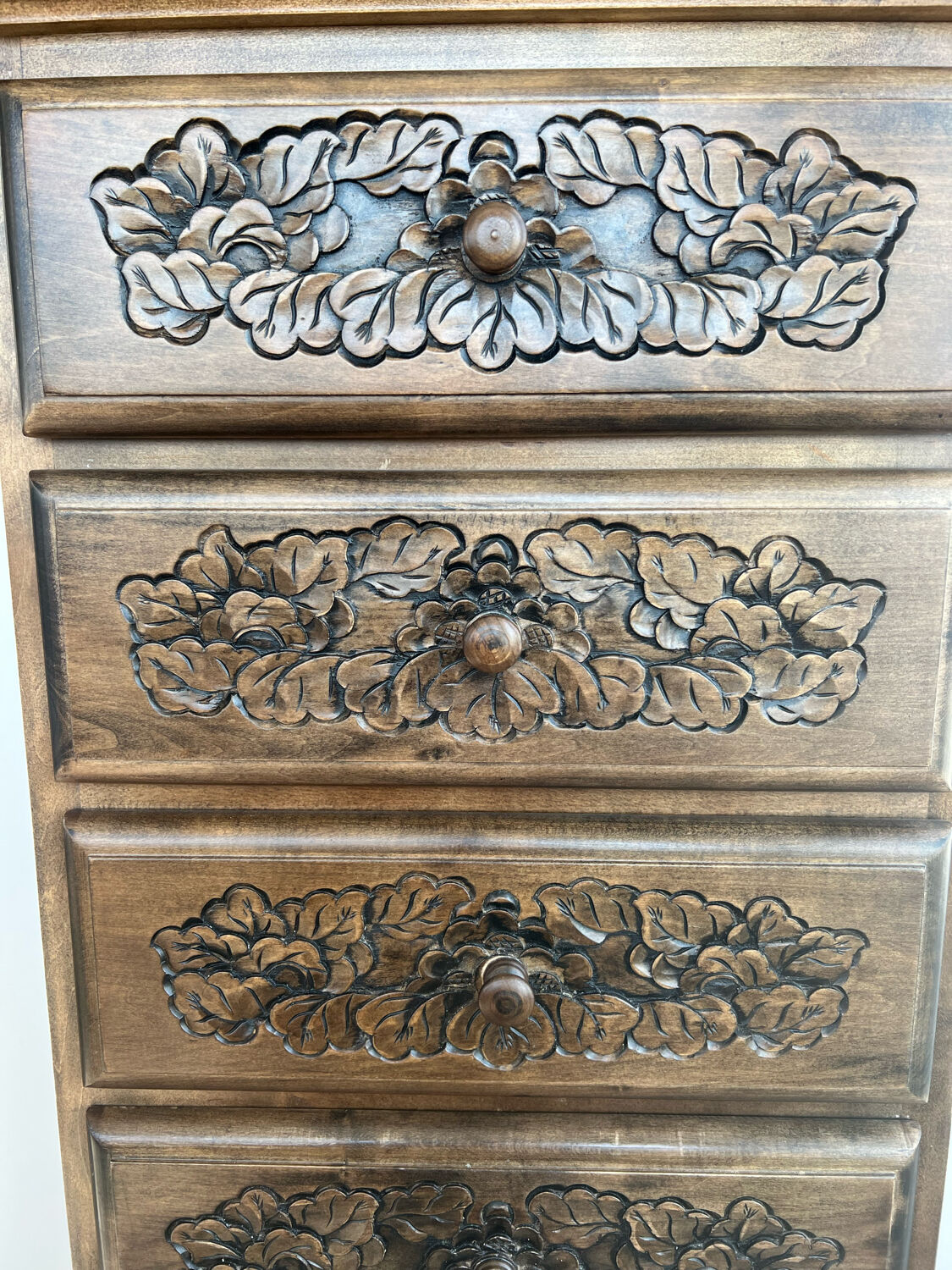 Carved wooden chiffonnier