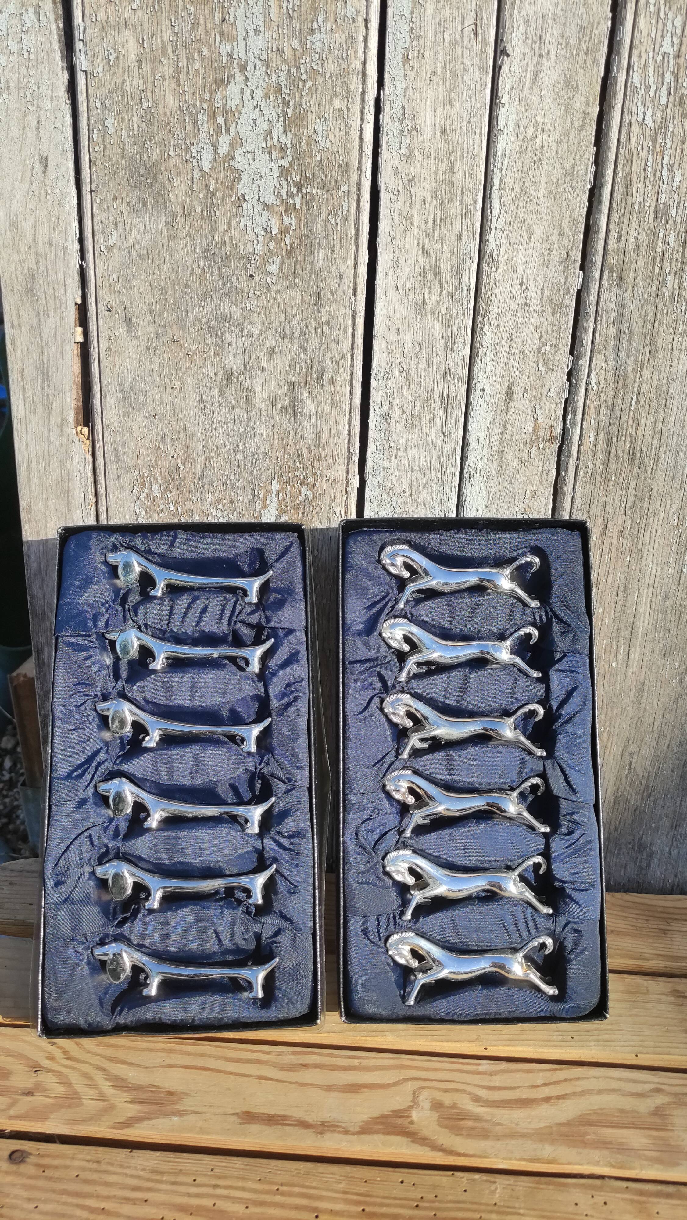 Vintage knife holder in original box