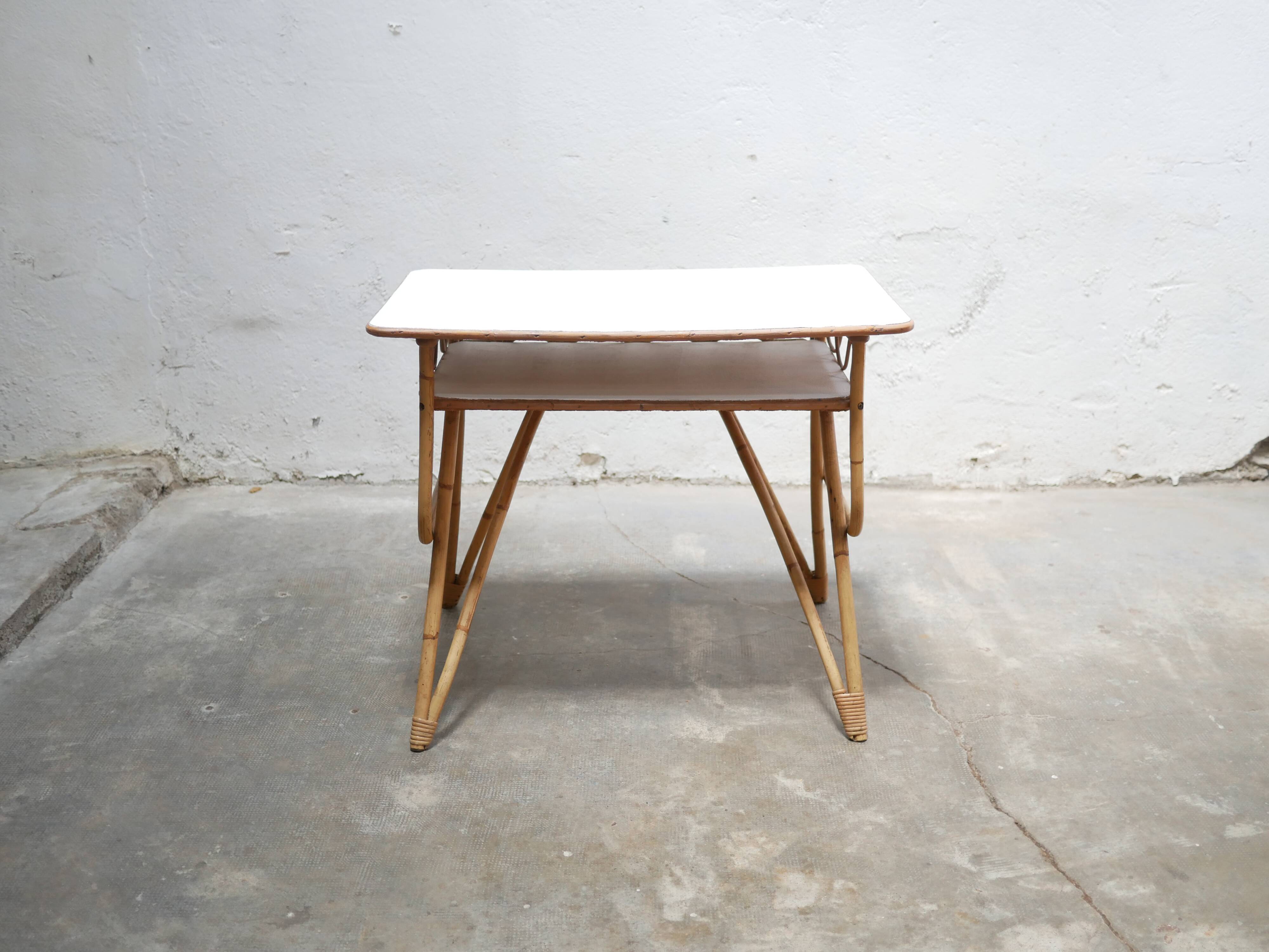 Bureau vintage en rotin