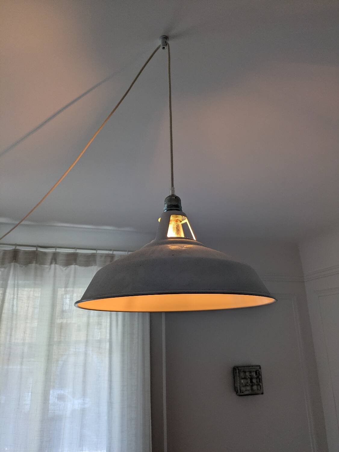Industrial white metal pendant light