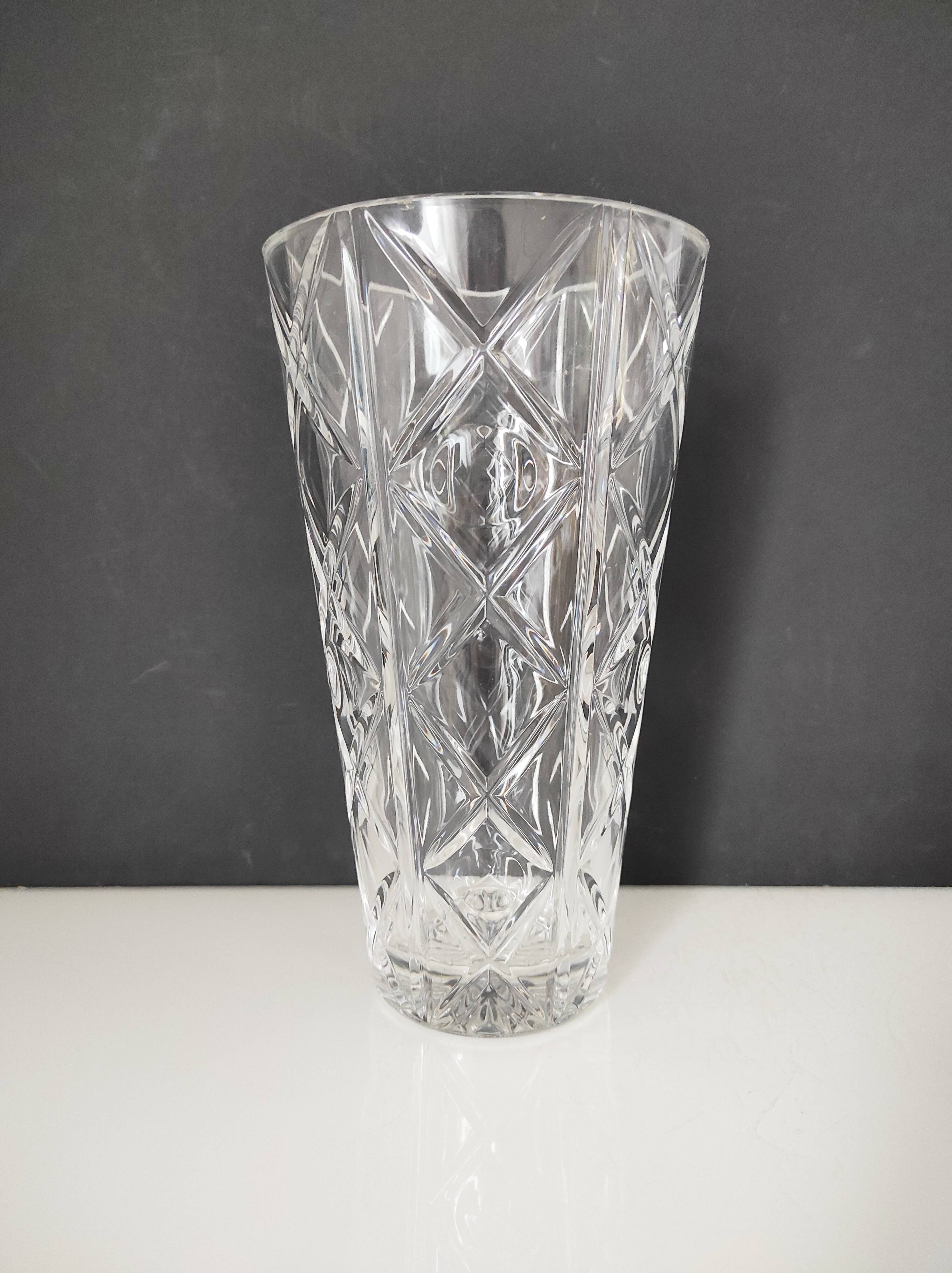 Crystal vase with lozenge decoration, 25.5 cm