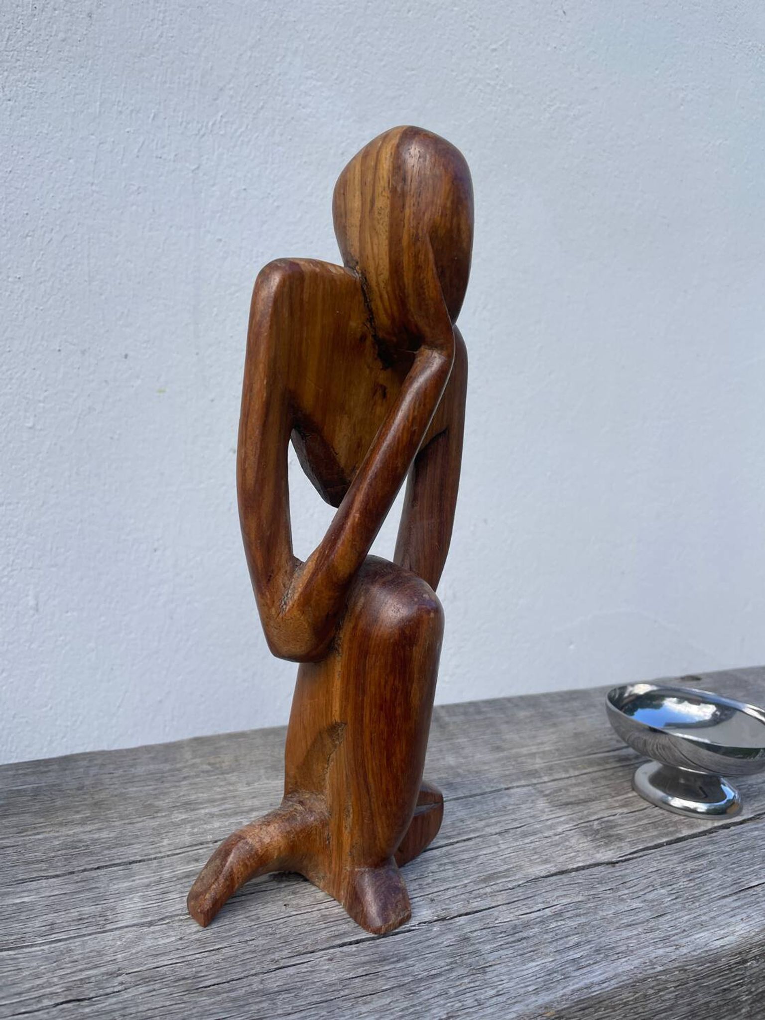 Wooden statuette sculpture, free form