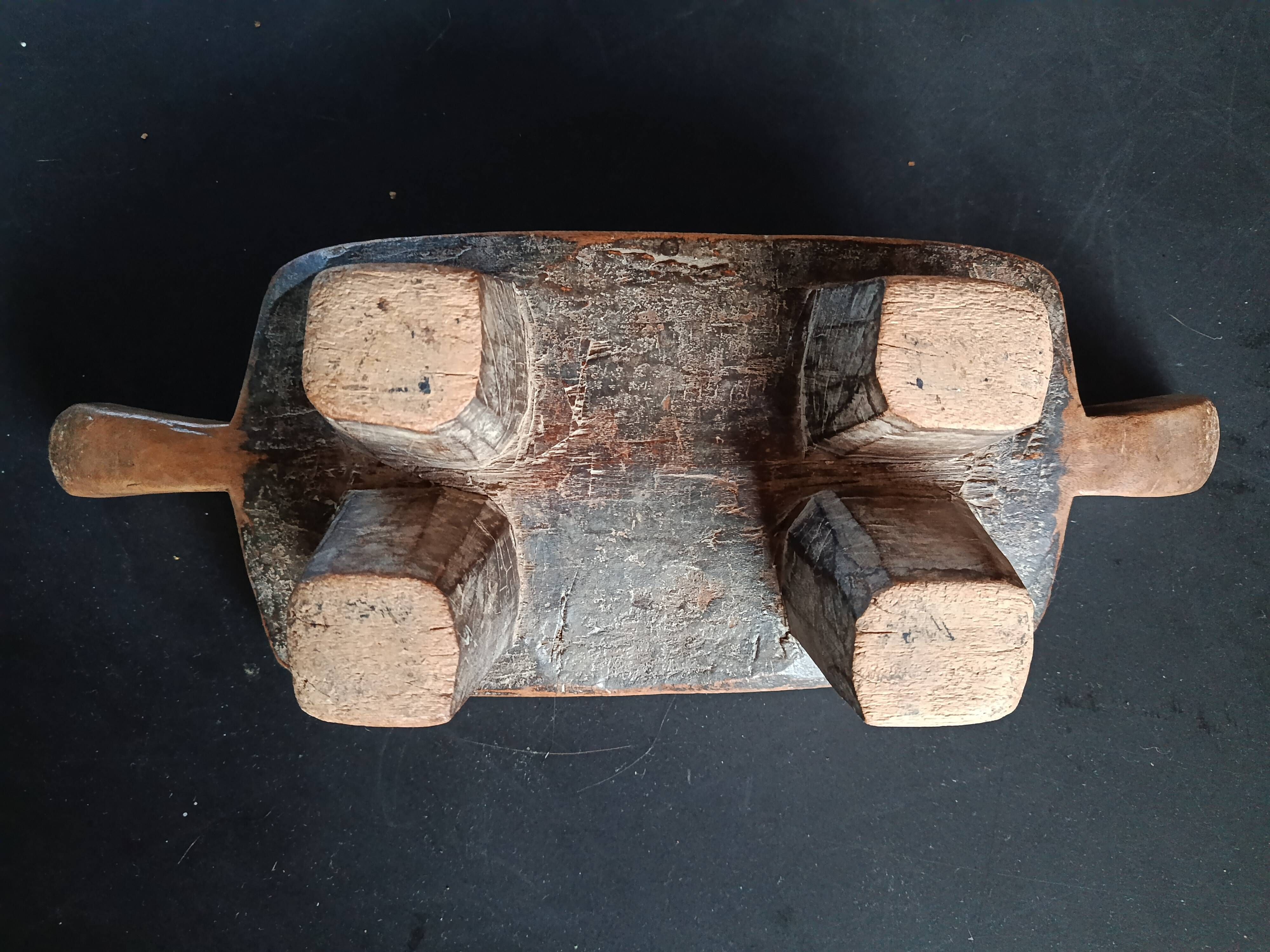 African stool in carved wood, probably Lobi – Burkina Faso