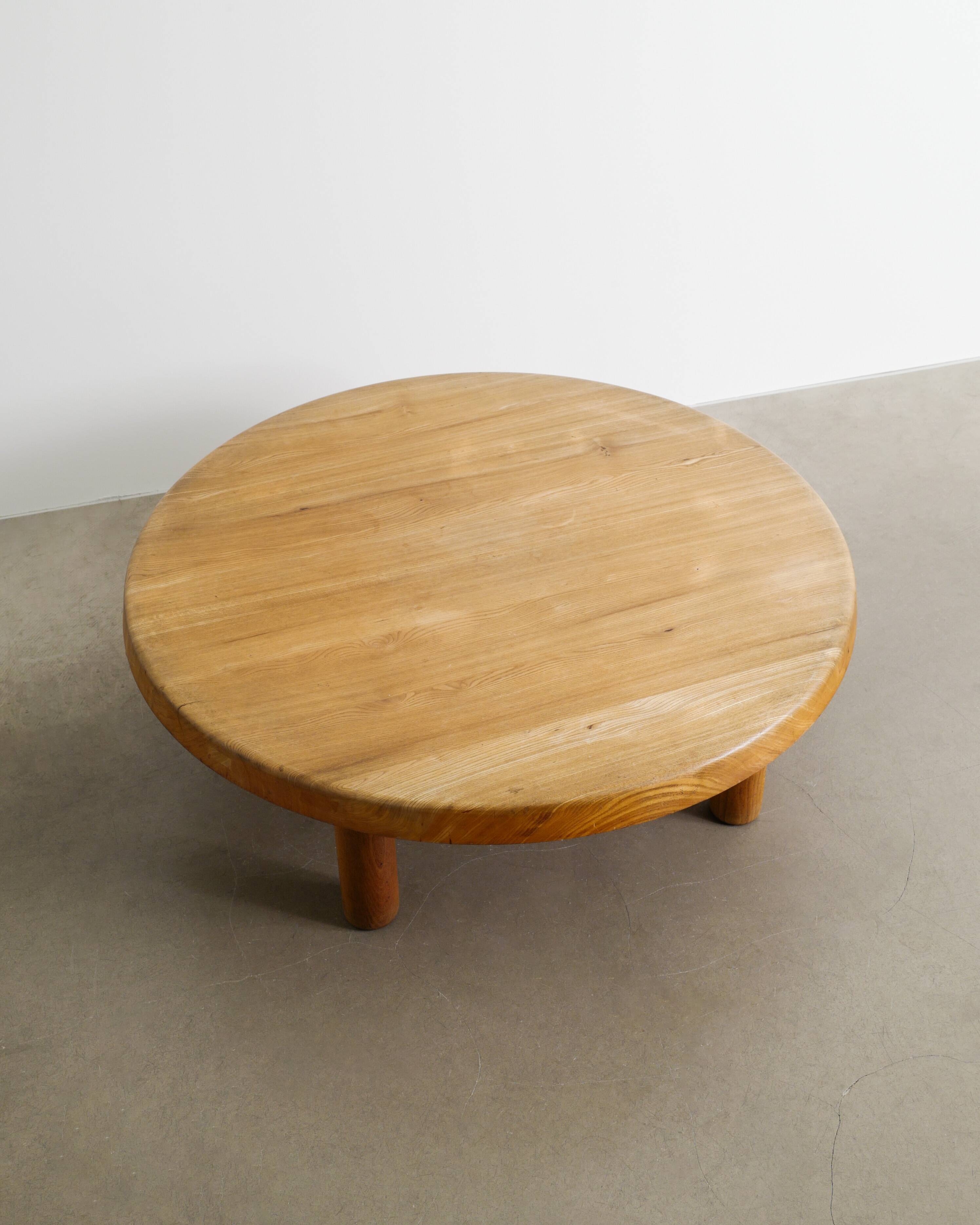 French Mid Century Wooden "T02M" Coffee Table in Elm by Pierre Chapo, 1960