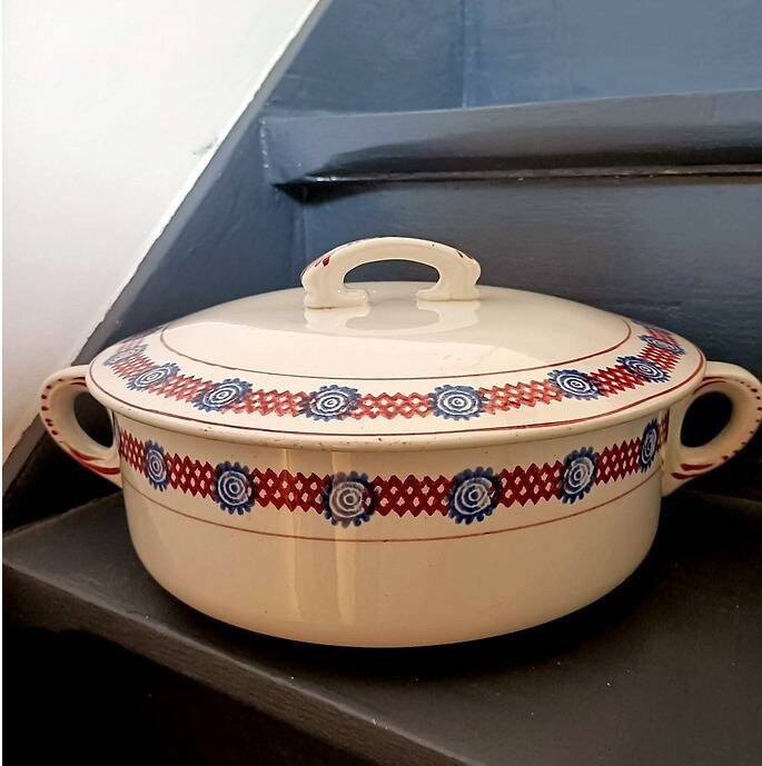 Saint-Amand tureen