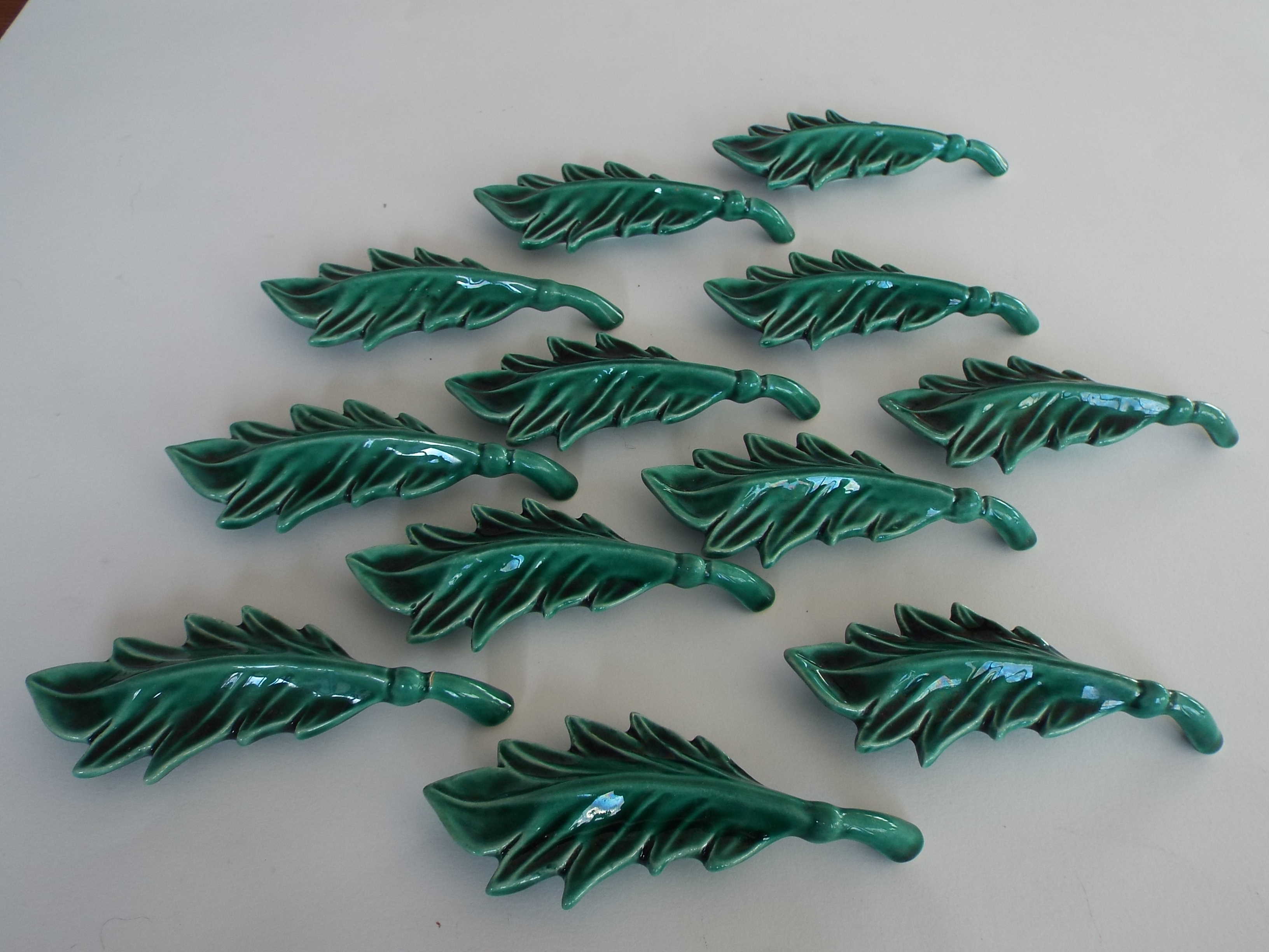 Set of 12 knife holders