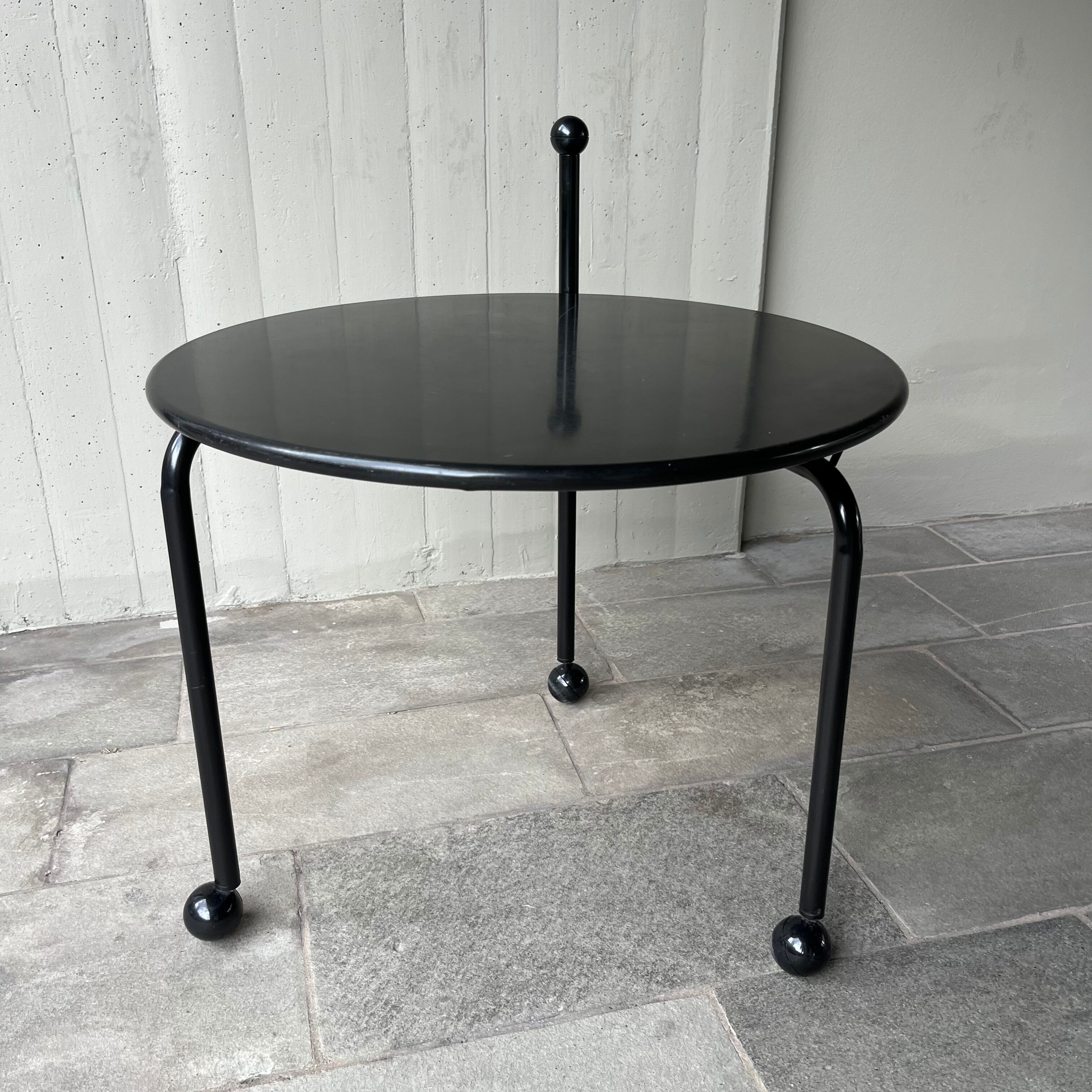 Bogen coffee table, Tord Björklund, Ikea, 1986