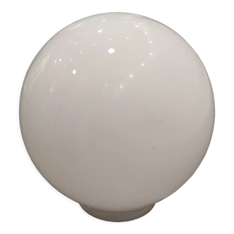 Globe blanc lumineux en opaline