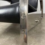 Fauteuil Grand Repos par Jean Prouvé édité par Tecta