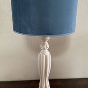 Lampe en bois sculpté Blanc d’Ivoire