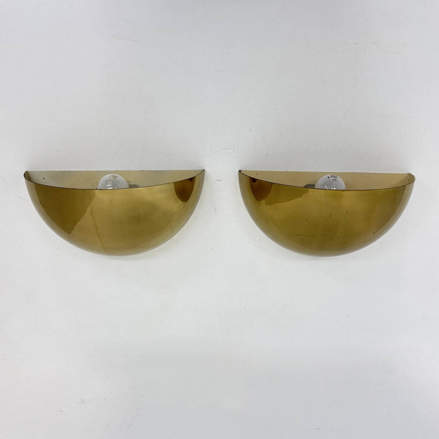 Mid-century pair of brass wall light sconces, 1970s