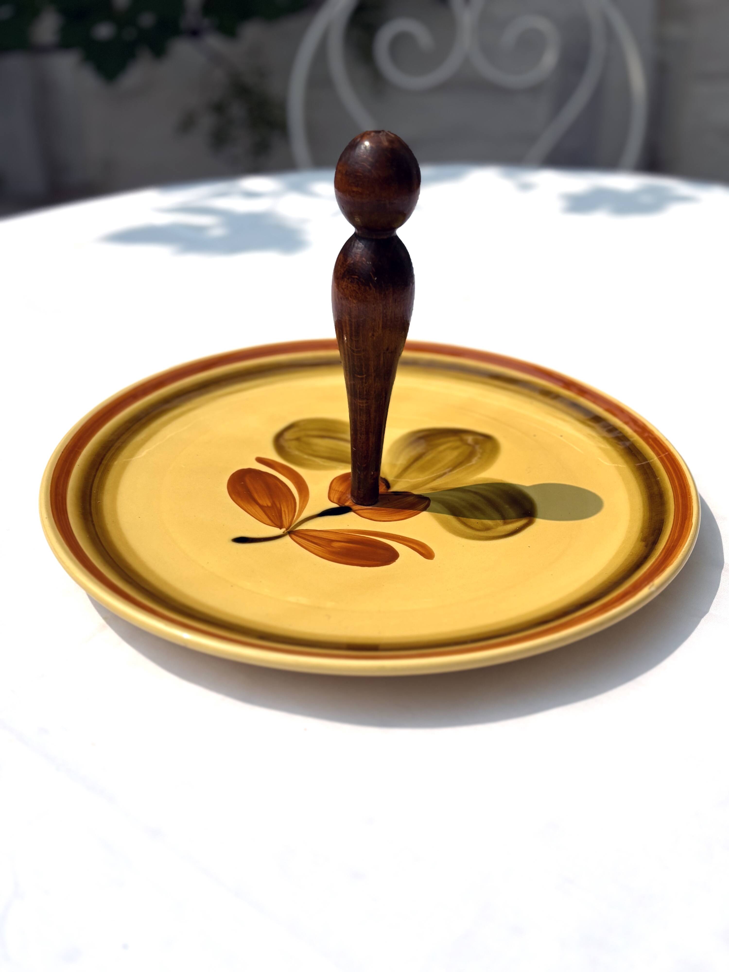 GIEN ceramic cheese dish with vintage floral decoration
