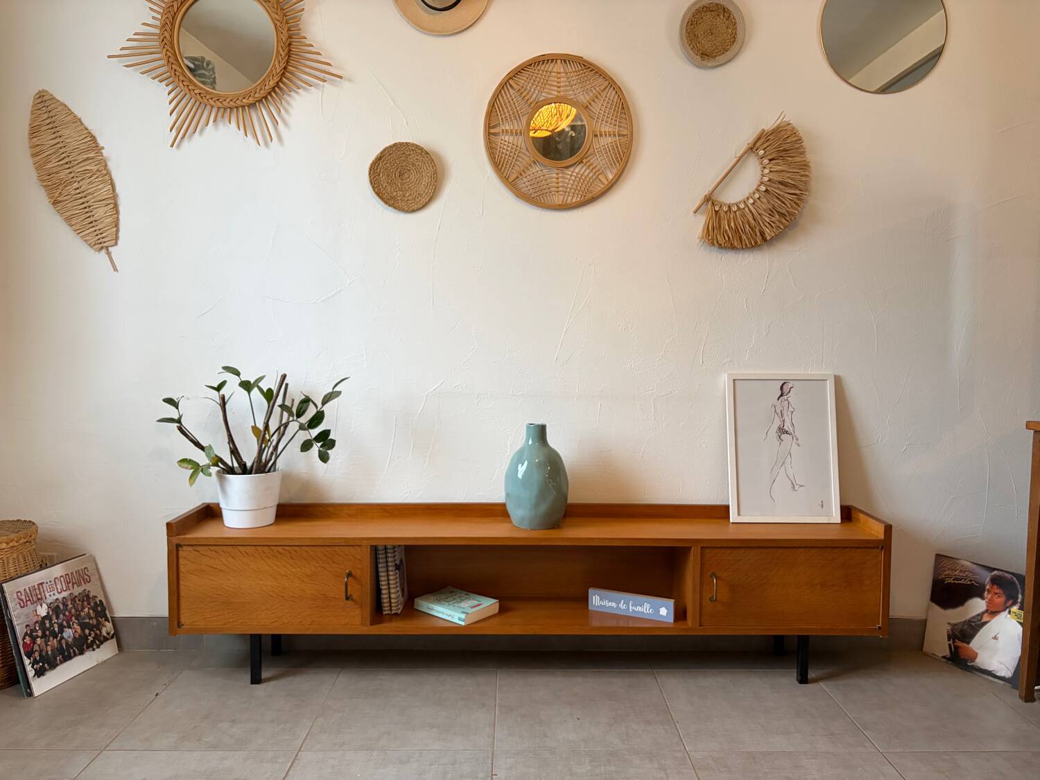 Vintage low oak sideboard (shallow)