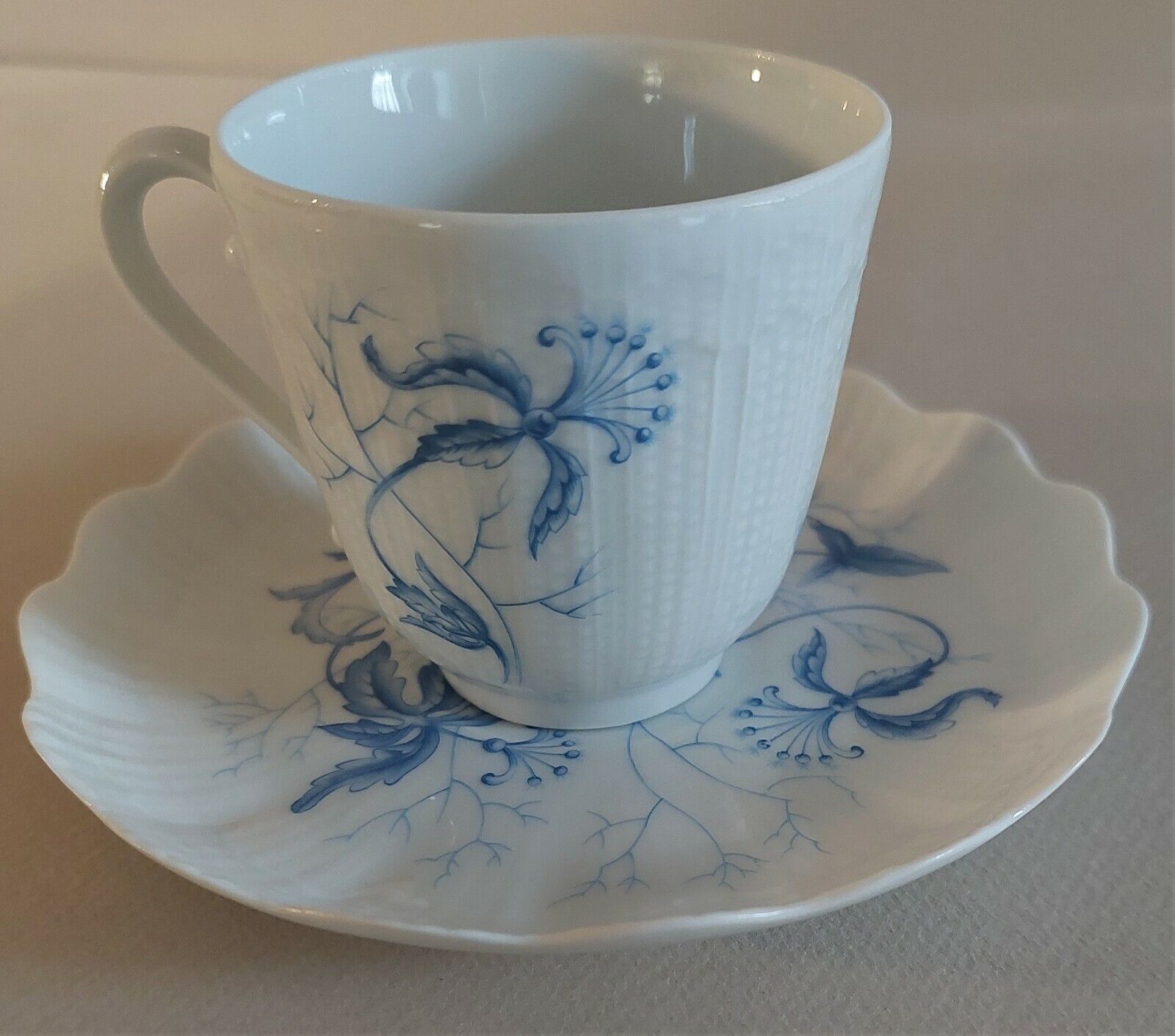 Limoges Giraud porcelain cup