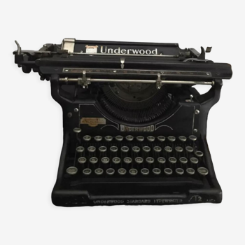 Underwood vintage typewriter