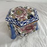 Large candy box, Gien, early 20th century, peony decoration, floral decoration