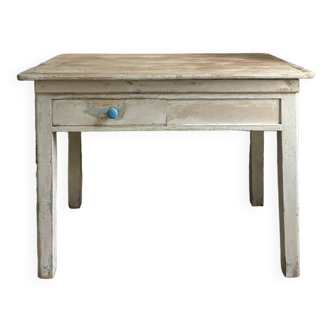 Kitchen table
