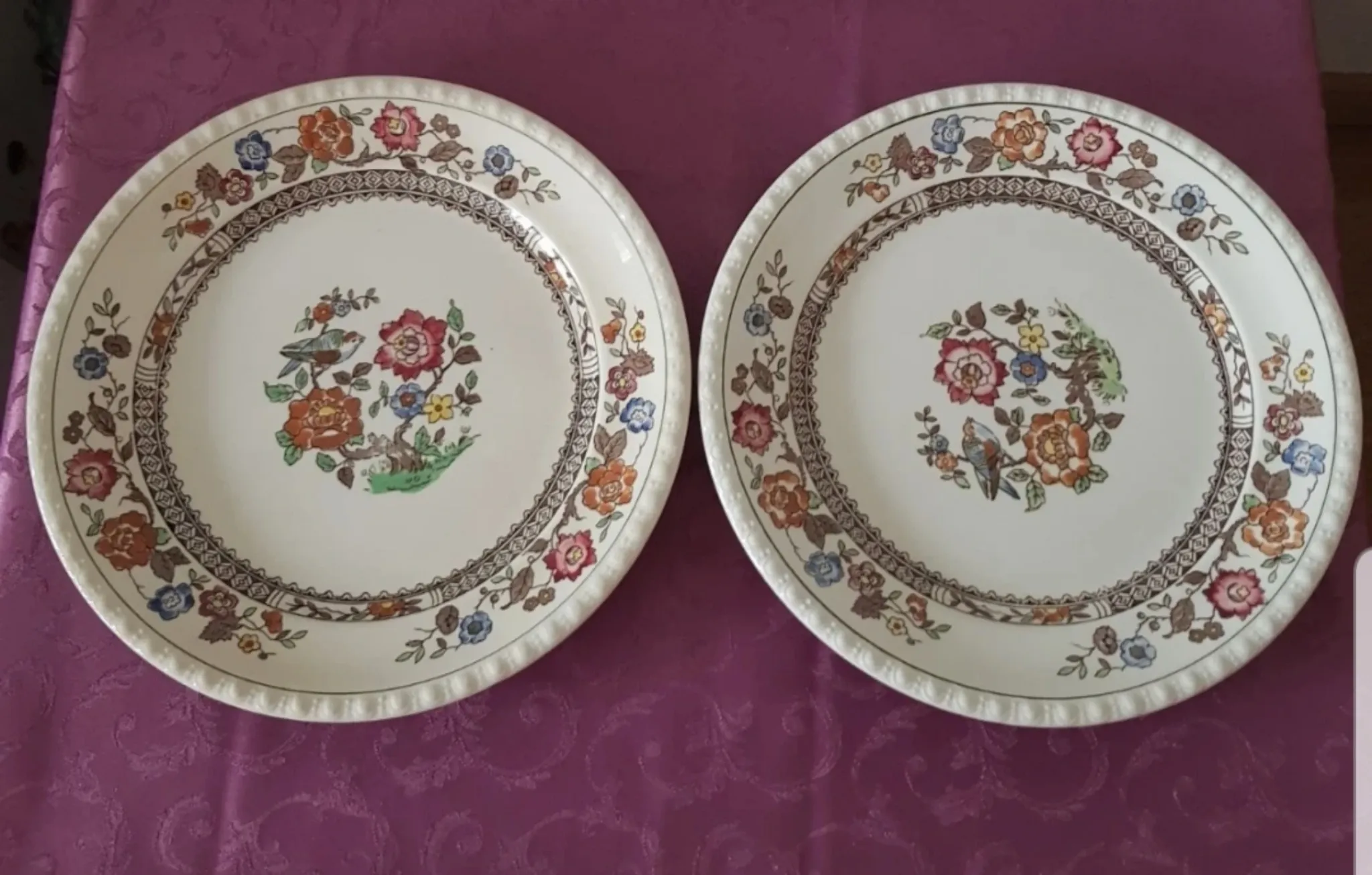 Set of 2 flat plates Villeroy & Boch, Nanking series.