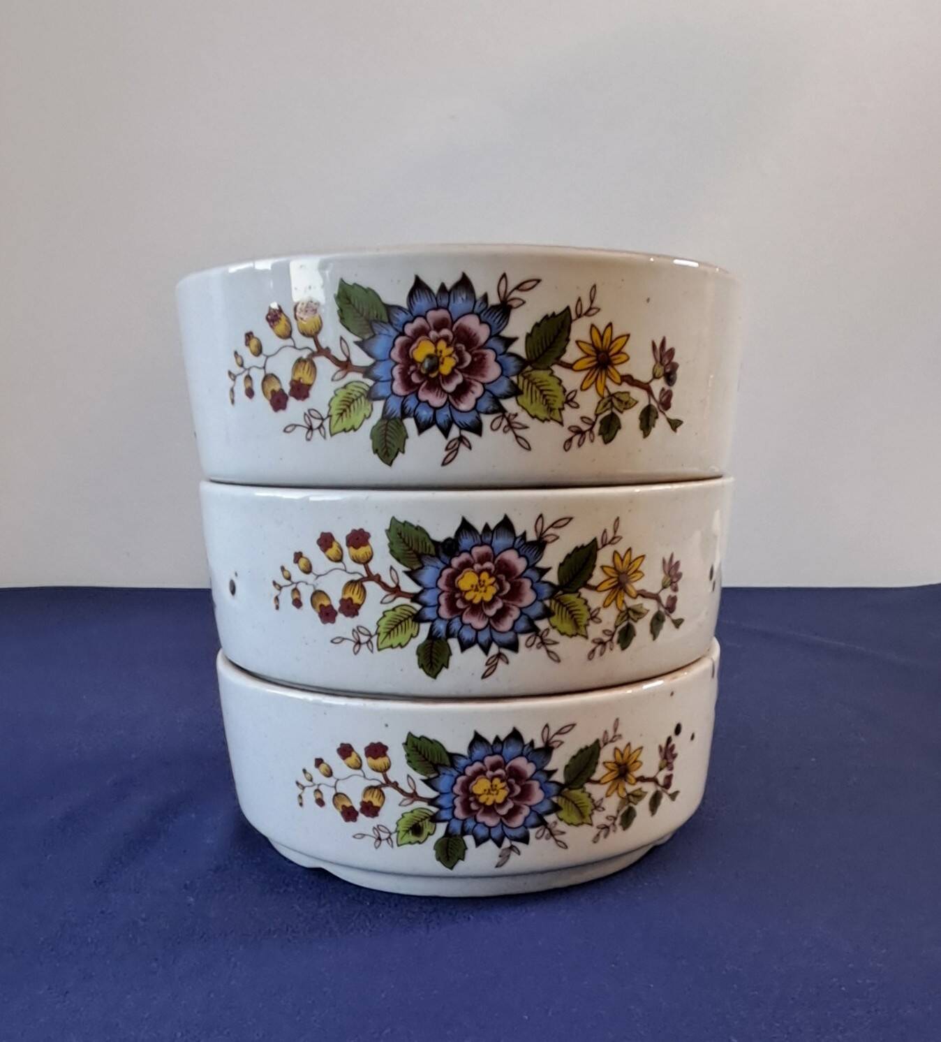 Set of 3 bowls in the Éclat model from Sarreguemines. 1960s.