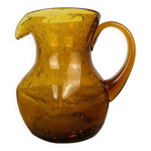 Pichet en verre bullé ambré, Biot