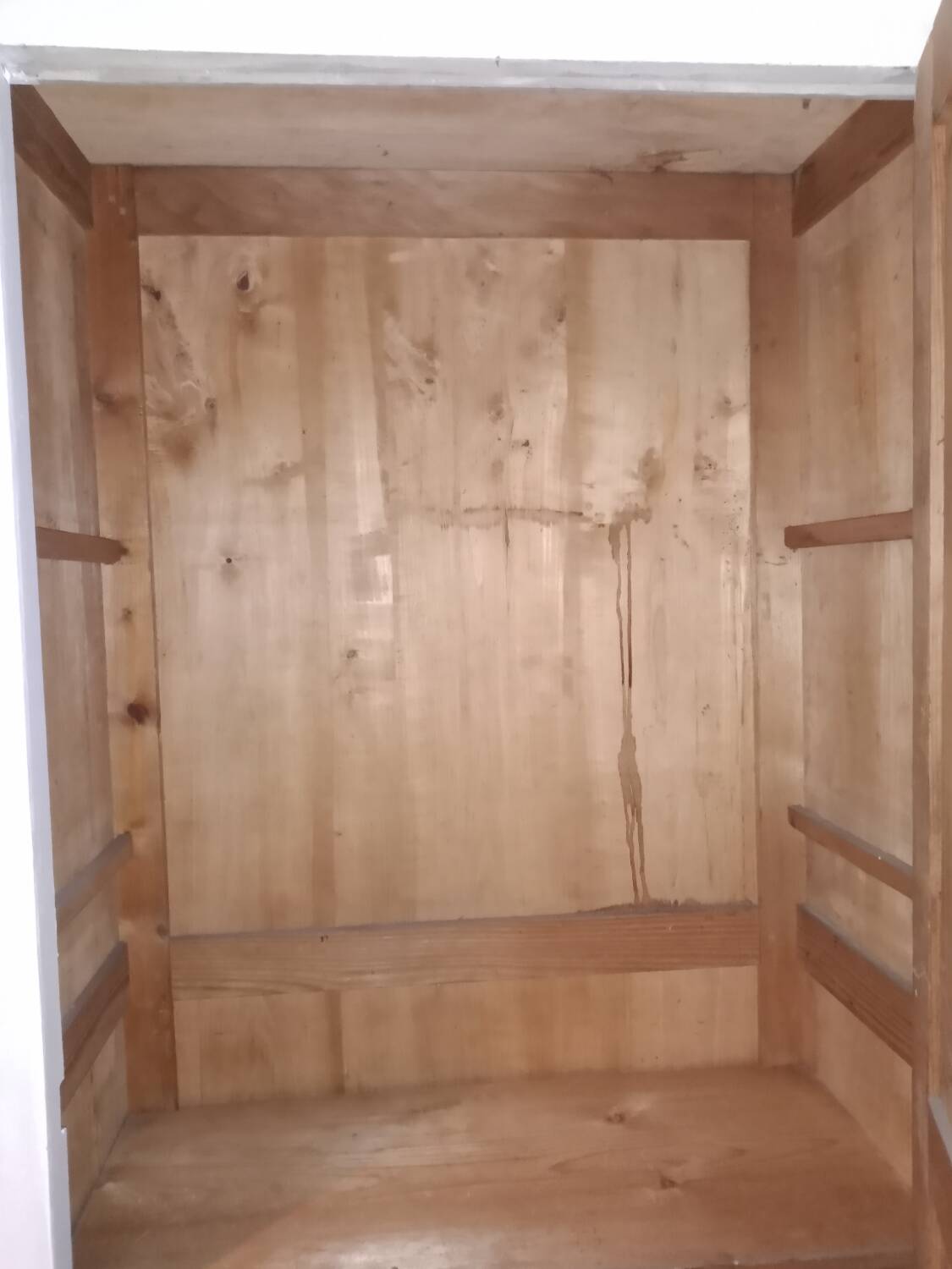 Parisian wardrobe with one door